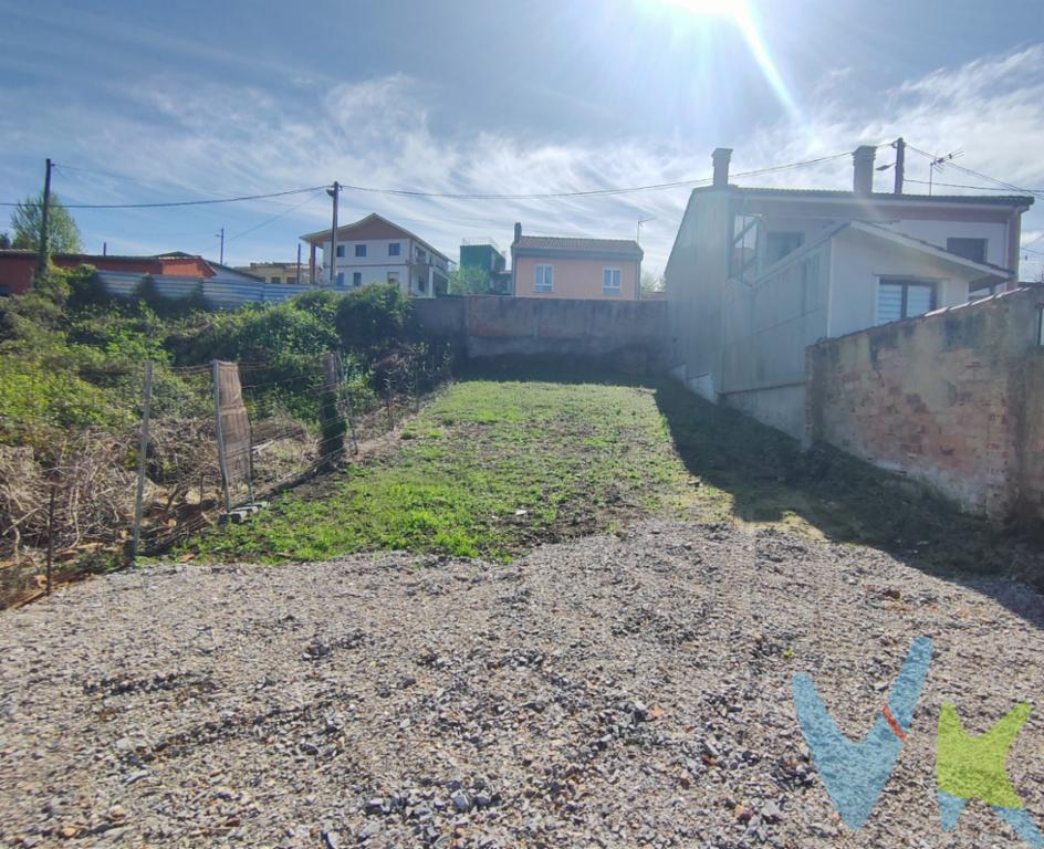 Parcela en La Felguera, una oportunidad para crear algo con sentido

Se vende parcela de 222 m² en La Felguera, en una zona cómoda y con vida dentro de Langreo.

Es uno de esos terrenos que, nada más verlo, deja claro que tiene potencial. Por su ubicación y características, permite plantear la construcción de un edificio, lo que la convierte en una opción muy interesante para inversores o constructores que buscan un proyecto claro y bien ubicado.

Alrededor tienes todo lo necesario en el día a día: comercios, servicios y buenas conexiones, lo que facilita que cualquier desarrollo aquí tenga salida y sentido.

Características principales:

222 m²
Parcela urbana
Posibilidad de edificación
Zona con servicios y bien comunicada

Un solar con muchas posibilidades, en un sitio donde merece la pena invertir y construir con visión.