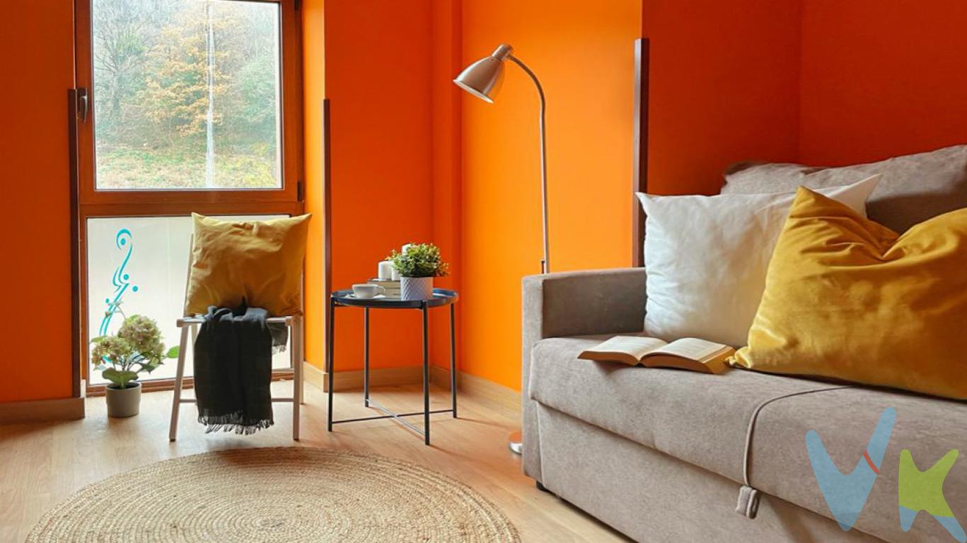 Un piso de obra nueva ideal para...
 Comenzar a escribir tu historia
Decir Valle del Nalón es hablar de naturaleza, gastronomía y turismo natural, etnográfico e industrial.
Este piso de obra nueva en venta en Sotrondio, Asturias forma parte de un edificio de nueva construcción que se diseñó con visión de futuro, ya que dispone de distintas distribuciones habitacionales según las necesidades de sus futuros moradores, todas ellas pensadas para proporcionar comodidad y funcionalidad.
Esto quiere decir que tenemos 3 tipologías; viviendas Letra A, viviendas Letra B y un único y espectacular ático que ocupa toda la planta superior.
Veamos cómo se distribuyen los tres pisos de Tipología A con vistas al Río Nalón.

 1ªB, 2ªB y 4ªB Planta
Salón comedor con cocina integrada
Dormitorio doble
Baño completo
Hall
Las viviendas de esta \"Tipología B\" tiene vistas al paisaje rural de Sotrondio.
 

Pincha sobre el \"enlace\" y conoce más sobre el Ático en venta en Asturias.

Pincha sobre el \"enlace\" y conoce más sobre los apartamentos \"Tipología A\" Piso piloto en venta en Asturias.



San Martín del Rey Aurelio
SMRA es un municipio con un atractivo turístico que combina gastronomía, naturaleza, patrimonio industrial y arqueológico, folclore y cultura.
Este piso en venta en San Martín del Rey Aurelio, Asturias, se encuentra a 3 minutos a pie de la conocida senda fluvial que acompaña al Río Nalón a lo largo de 3 concejos y que es punto de referencia de una vida saludable y familiar. La senda te llevará durante 17 minutos de agradable paseo junto al bosque de ribera hasta: el Colegio Público Rey Aurelio, el Instituto de secundaria, Juan Jose calvo Miguel, el campo de fútbol del Florán y al parque del mismo nombre, espacio para el ocio familiar y el deporte. Pero si necesitas ir en coche en tan solo 4 minutos habrás llegado a estos lugares, en cinco a la estación de tren FEVE de Sotrondio, en seis minutos al polideportivo de Pola de Laviana y a 11 al municipal de San Martín.
Vivir en el Concejo de San Martín del Rey Aurelio, es una gran opción vital, ya que se encuentra ubicado en la zona central de Asturias, en un espacio muy interesante por su diversidad natural, con todos los servicios que se necesitan para la vida diaria de una familia y con una buena red de comunicación.
Si te gusta este piso en venta en Sotrondio, en el concejo de San Martín del Rey Aurelio, Asturias, llámanos y ven a conocerlo y prepárate para vivir una experiencia que cambiará tu vida en este rincón de Asturias!
Tu nuevo hogar en Sotrondio te está esperando a ti.
Sus principales puntos de interés turístico se centran en el museístico y en los espacios naturales protegidos que son de visita obligada:

 Museo de la Minería y de la Industria (MUMI)
 Pozo Sotón, Centro de Experiencias y Memoria de la Minería
 Paisaje Protegido de los Valles Mineros

Los concejos vecinos ofrecen una amplia y variada oferta de turismo activo, gastronómico, museístico, senderista.., que atraen a un gran número de visitantes durante todo el año
Este piso en venta de obra nueva en San Martín Rey Aurelio, Asturias se encuentra ubicado en la zona central de Asturias, a media hora de Oviedo y Gijón, a cuarenta minutos del mar y de las pistas de esquí, lo que hace de esta Inversión inmobiliaria una buena propuesta para comenzar a consolidar tu patrimonio.
Nuestros Servicios Inmobiliarios y Financieros Erssy Pozueco te acompañan durante todo el proceso de compra-venta

 Asesoría Financiera
 Gestoría Administrativa
 Negociación Hipotecaria

Estamos para ayudarte