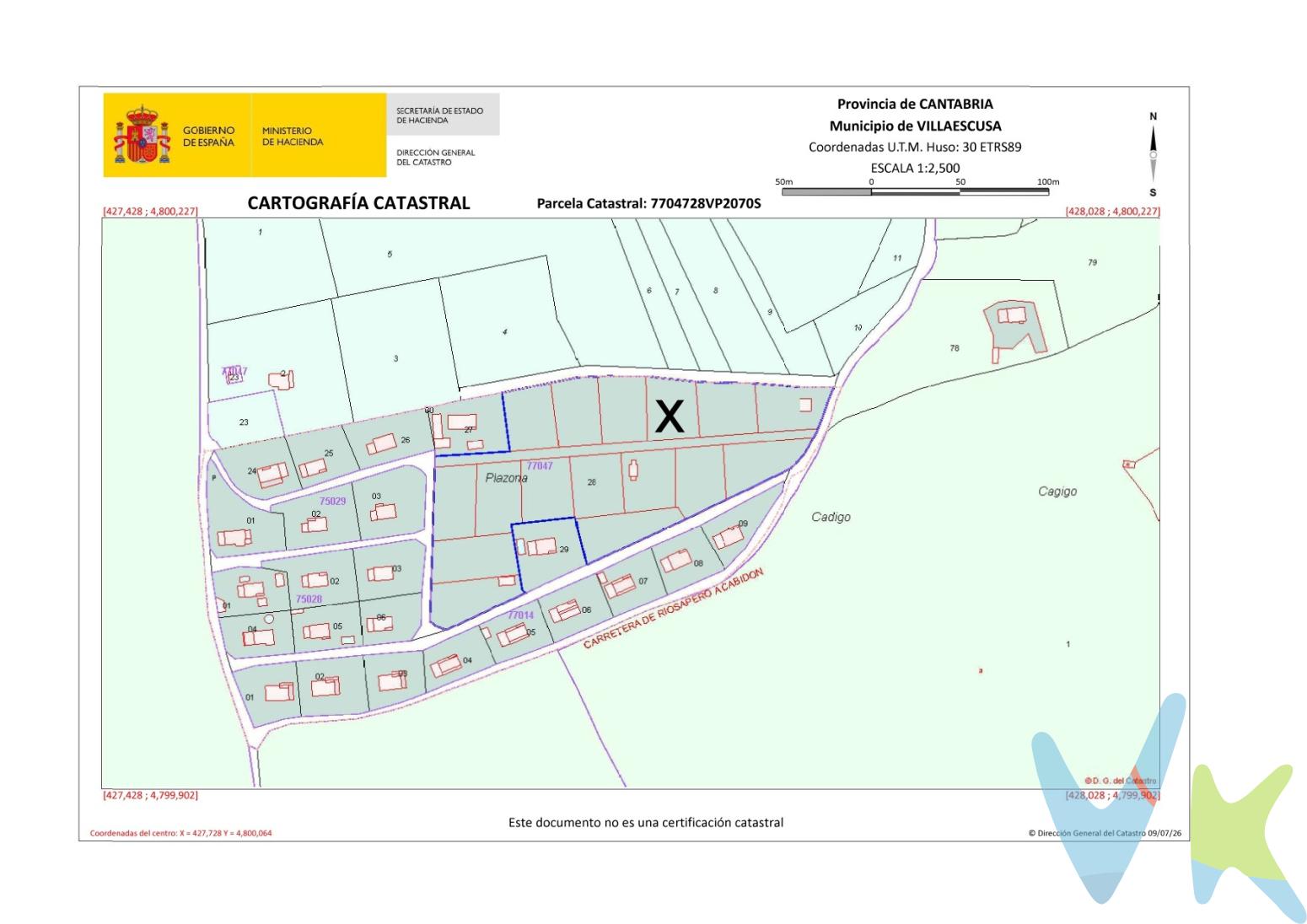 Finca urbana (suelo urbanizable delimitado) en Riosapero, Villaescusa. Muy soleada, se trata de una finca casi cuadrada de medidas aproximadas 35 mts de largo X30 mts de ancho. Llana en su mayor parte.Dispone de luz a pie de finca.Constituida en un régimen de Propiedad Horizontal que no da derecho por si sola a la edificación individual de cada unidad que participa en dicho régimen; sin las perceptivas licencias municipales de obra de obra nueva.  SE PERMITE LA EDIFICACION CUANDO SE HAYA URBANIZADO TODO EL SECTOR (17.678 mts2)Situada a solo 5 minutos de Parbayón, a 10 minutos de Obregón y el Parque Natural de Cabárceno. Y a 20 minutos de Santander.