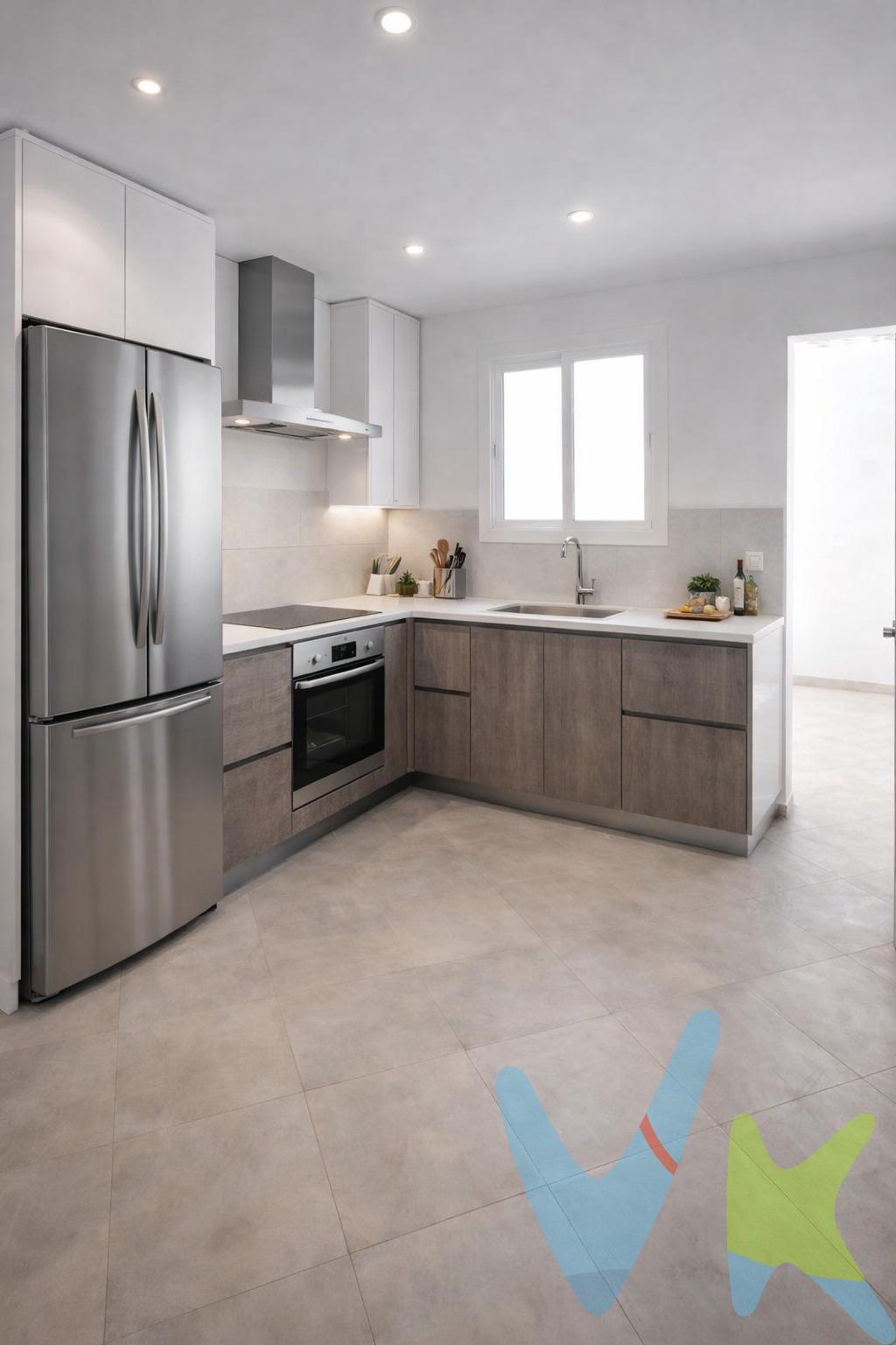 ¡Descubre el potencial de este espectacular local comercial! 🌟 Ubicado en una zona privilegiada que garantiza un flujo constante de clientes, es ideal para emprendedores y empresarios del sector de la hostelería o retail. Con una amplia barra 🍽️ diseñada para ofrecer el mejor servicio y un salón espacioso perfecto para acomodar a numerosos comensales o compradores, tu negocio podrá brillar aquí. Además, cuenta con cocina independiente 👩‍🍳 y práctico almacén 🧺 que facilitan las operaciones diarias. Este inmueble incluye también dos baños 🚻; uno adaptado para personas con movilidad reducida, cumpliendo así todas las normativas vigentes sobre accesibilidad ♿. Un patio exclusivo añade valor al local permitiendo actividades al aire libre ☀️ o almacenamiento adicional si fuese necesario. Y lo mejor: ¡ya dispone de clientela fija consolidada! 💼 También tienes la opción única de convertir este espacio en vivienda 🏡 y sumarle dos plantas más aprovechando su versatilidad sin igual. NOTA LEGAL: De las imágenes publicadas, varias corresponden a recreaciones virtuales realizadas con fines meramente orientativos y decorativos, con el único objetivo de que los clientes puedan visualizar cómo podría quedar la estancia en cuestión. Los elementos, mobiliario y acabados representados no existen actualmente en la propiedad. Comercializamos este inmueble en exclusiva, lo que le garantiza el acceso a toda la información y un servicio de calidad. En cumplimiento del Decreto de la Junta de Andalucía 218/2005 del 11 de Octubre, se informa al cliente que los gastos notariales, registrales,honorarios, ITP y otros gastos inherentes a la compraventa no están incluidos en el precio. Igualmente disponemos de un Seguro de Caución para garantizar las cantidades entregadas a nuestra Agencia en concepto de Reserva y/o Arras. impuestos y gastos de la compraventa. El comprador puede consultar de forma oficial los impuestos aplicables (ITP, AJD, etc.) en la web de la Junta de Andalucía:. https://www.juntadeandalucia.es/organismos/economiahaciendayfondoseuropeos/areas/tributos-juego/tributos/paginas/impuestos-cedidos-transmisiones.html. Si tiene cualquier duda sobre los gastos de la compraventa, llámeno y estaremos encantados de asesorarle de forma clara y personalizada. . . . 