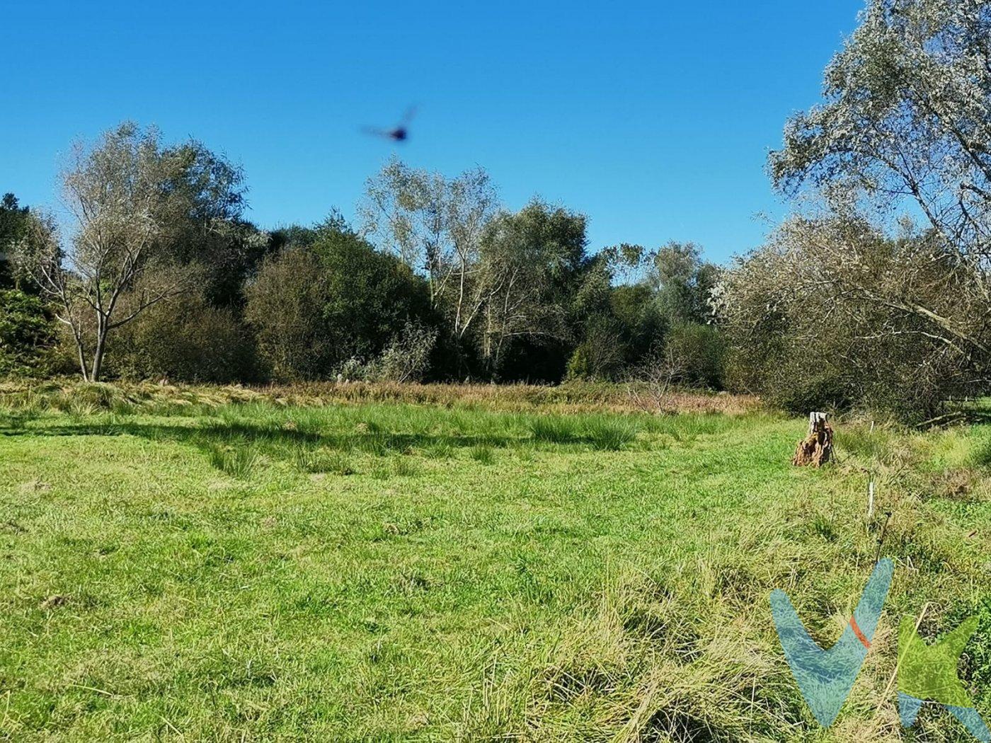 En Santa Maria de Cayon, terreno rustico, llano y soleado, ideal para huerta u ocio, con posibilidad de agua y luz. Consúltanos sin compromiso.  .  Los Impuestos, gastos de notaría y registro no están incluidos en el precio.