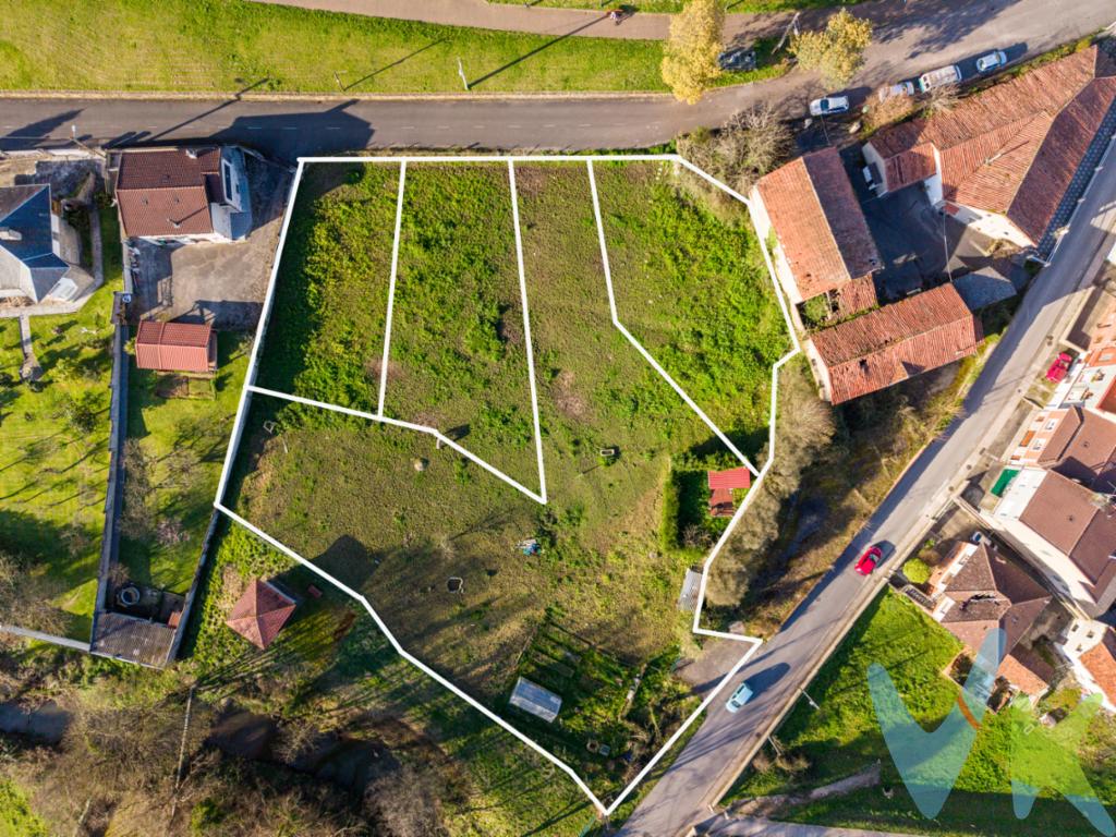 VENTA de cuatro parcelas ya segregadas y edificables en Noreña. Precio individual de CADA PARCELA desde 65.000EUR.La finca consta de 4.274 m de las cuales salen cuatro parcelas.PARCELA A : Superficie: 580.09 m2 > 500 m2 Cesiones por alineamiento: 15.59 m2  Sup. neta: 564.50 m2 Condiciones Urbanísticas: R-TT-II Edificabilidad máxima: 450 m2 construidos Ocupación: s/rasante 30% s/564.50m2 = 169.35 m2 Frente a vía pública = 16.06 ml > 10 m mínimo  PARCELA B : Superficie: 650.22 m2 > 500 m2 Cesiones por alineamiento: 14.75 m2  Sup. neta: 635.47 m2 Condiciones Urbanísticas: R-TT-II Edificabilidad máxima: 450 m2 construidos Ocupación: s/rasante 30% s/635.47 m2 = 190.64 m2 Frente a vía pública = 11.30 ml > 10 m mínimo  PARCELA C : Superficie: 2386.43 m2 > 500 m2 Cesiones por alineamiento: 12.37+6.75 m2  Sup. neta: 2386.43 m2 Sup. Neta SU: 898.05 m2 Edificabilidad máxima: 450 m2 construidos Ocupación: s/rasante 30% s/898.05 m2 =269.41 m2 Frente a vía pública = 10 ml > 10 m mínimo PARCELA D : Superficie: 638.43 m2 > 500 m2 Cesiones por alineamiento: 11.68 m2  Sup. Neta = 626.75 m2  Edificabilidad máxima: 450 m2 construidos Ocupación: s/rasante 30% s/626.75 m2 = 188.02 m2 Frente a vía pública = 10 ml > 10 m mínimoSuministros de agua y luz cercanos a la finca, muy bien comunicada, infórmate sin compromiso.PRECIO DE VENTA SIN GASTOS NI IMPUESTOS INCLUIDOS: El precio de venta no incluye gastos de notaría, registro de la propiedad, gestoría, ni el Impuesto de Transmisiones Patrimoniales (ITP) o el IVA/AJD. HONORARIOS: El precio de venta no incluye los honorarios que se devengan a cargo del cliente comprador por la prestación de servicios de asesoramiento y gestión. El importe asciende al 2%, con un mínimo de 2.000 EUR, del Precio de Venta (IVA no incluido). Dichos honorarios deberán ser abonados a la firma de la escritura pública.