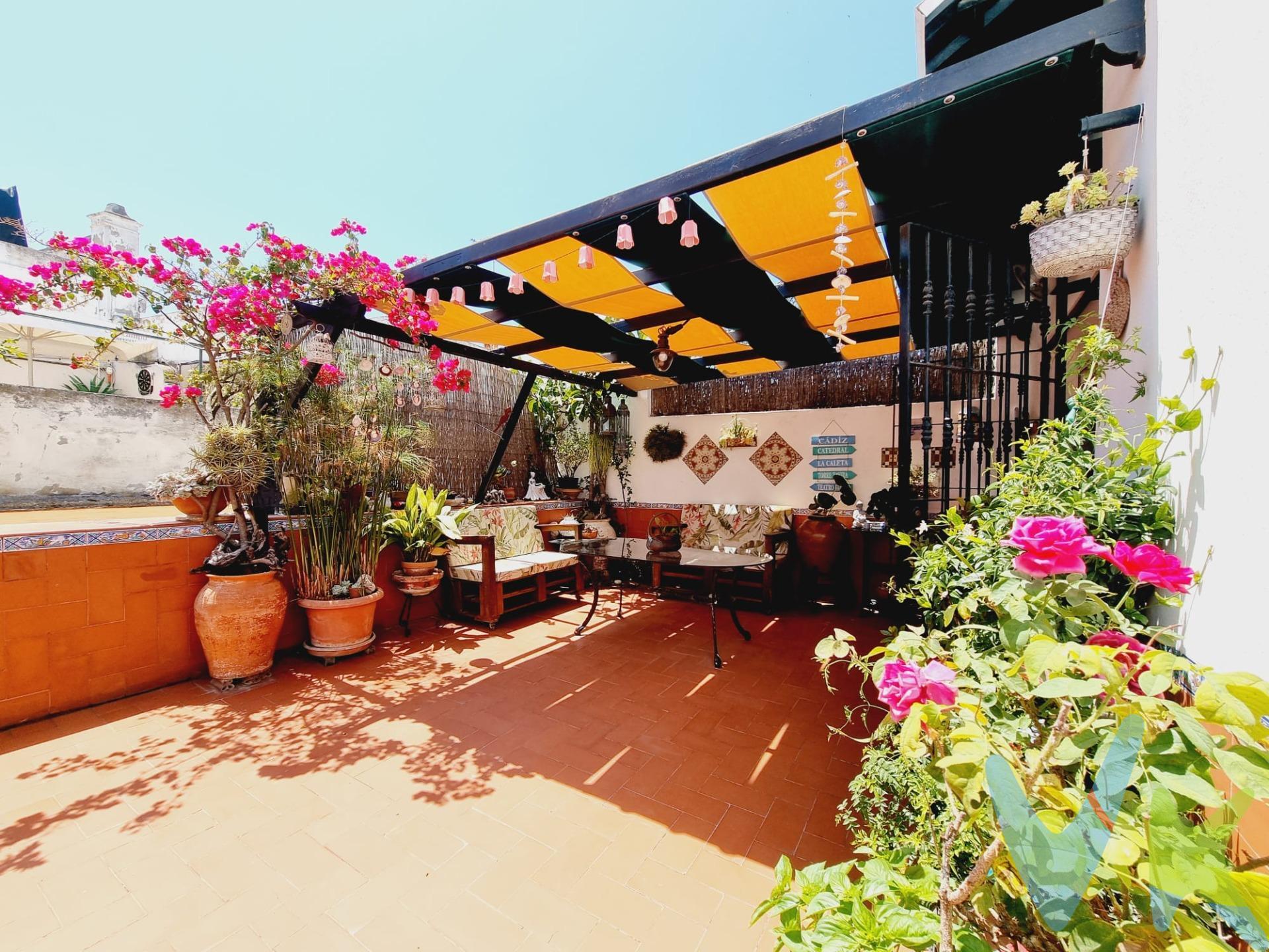 . Descubre este espectacular ÁTICO en la emblemática PLAZA DE MINA , justo al lado del encantador Paseo de la ALAMEDA. Con dos habitaciones luminosas, una acogedora salita , un baño elegantemente diseñado y un amplio salón con acceso a  una espectacular TERRAZA PRIVADA..Este hogar es, sin duda,  el refugio perfecto para disfrutar de la vida en el centro de Cádiz. .  Al entrar, serás recibido por un amplio y agradable recibidor que cuenta con un armario y muebles de almacenamiento de original diseño, ideal para mantener el orden en tu nuevo hogar. La luz natural inunda el espacio gracias a un exclusivo ojo de buey, que añade un toque de distinción.  La cocina, moderna y funcional, es independiente y está equipada con todo lo necesario para tus aventuras culinarias y ofrece la posibilidad de abrirse al salón, creando un ambiente diáfano ideal para compartir momentos inolvidables con familiares y amigos.  La habitación principal es un verdadero oasis de tranquilidad, muy amplia y equipada con dos amplios armarios empotrados y un tercer armario más pequeño, perfecto para tus zapatos.  Una habitación, actualmente es una  salita de estar,  el lugar ideal para relajarte en algún momento del día. La segunda habitación, también bien dimensionada, incluye un armario y un escritorio, perfecto para trabajar o estudiar. . Y un cuarto de  baño completo, con su original placa de ducha, combina funcionalidad y estilo.  .  La joya de este ático es su espectacular salón, que se conecta directamente con una maravillosa TERRAZA PRIVADA, de 40 m2 un espacio ideal para disfrutar de los cálidos días de verano, cultivar tus plantas y flores favoritas, o simplemente relajarte con una buena compañía. Dispone de ducha para refrescarte en los días de verano.  Hay una habitación, en la terraza,  con zona de lavandería, tiene espacio para lavadora y secadora. Es utilizado también para guardar enseres,  manualidades, zona de taller de herramientas,  jardinería o para cualquier tipo de  hobbies. Los techos altos y los suelos rústicos añaden un toque de encanto y carácter a cada rincón de la vivienda. Tiene sistema de calefacción con radiadores en todas las estancias de la casa. Este ático, completamente reformado, se encuentra en una ubicación inmejorable, rodeado de bares que ofrecen la deliciosa gastronomía gaditana, supermercados, farmacias y hermosas plazas, así como paradas de autobús que facilitan el acceso a toda la ciudad. ¡No dejes pasar la oportunidad de vivir en este encantador hogar en el corazón de Cádiz!. Impuestos, honorarios y gastos derivados de la compraventa no incluidos en el precio. El consumidor tiene a su disposición la ficha informativa de la vivienda.