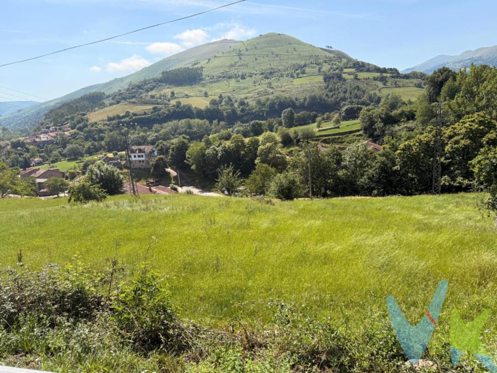 ¡Oportunidad Única en Rionansa! Te imaginas despertar rodeada de montañas en un entorno único?Ponemos a la venta esta magnifica parcela urbana de 1.958 m² de superficie.Está situada en Obeso-Rioseco, Rionansa, una de las zonas más auténticas y bellas de Cantabria, en un entorno natural privilegiado, El terreno está clasificado como Suelo Urbano, lo que representa una excelente oportunidad tanto para la construcción de una vivienda unifamiliar de ensueño como para un proyecto empresarial.La normativa urbanística vigente permite una amplia variedad de usos, lo que dota a esta finca de una gran versatilidad:La parcela se encuentra en una zona de gran valor paisajístico.La parcela ofrece un ambiente de tranquilidad y conexión con la naturaleza difícil de encontrar. Es el lugar perfecto para quienes buscan disfrutar del paisaje cántabro con todas las garantías de un suelo urbano.¡No dejes pasar esta oportunidad en el corazón del Valle del Nansa!Para más información, o concertar una visita, no dude en contactarnos.Al comprador se le cobrarán gastos de gestión inmobiliaria