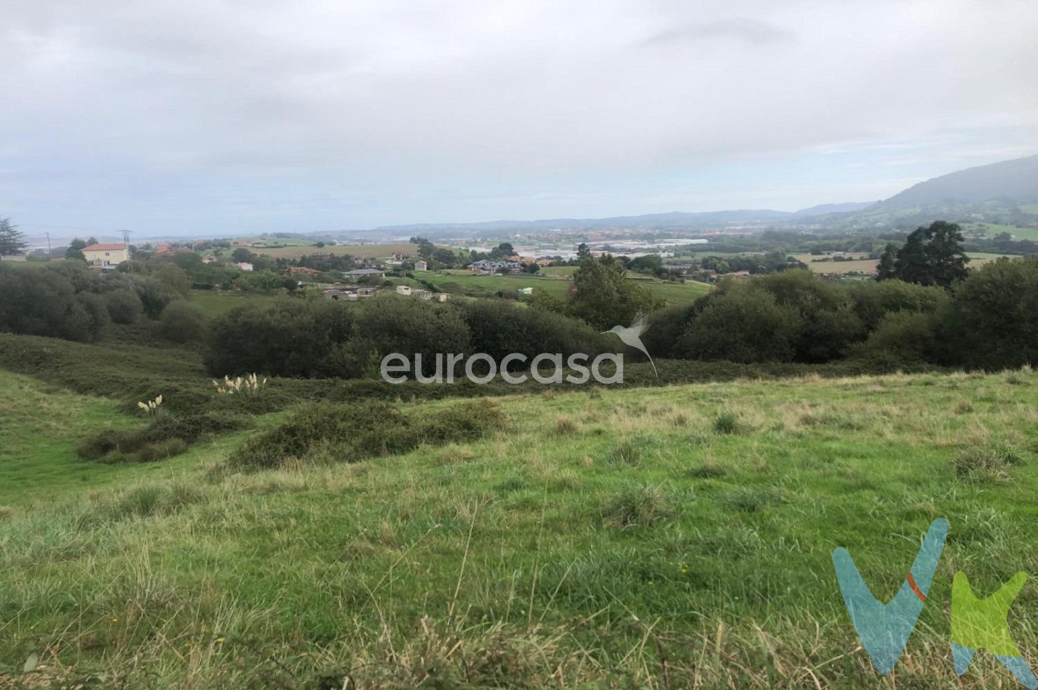 CALIDAD DE VIDA Y TRANQUILIDAD EN UN ENCLAVE NATURAL ÚNICO . En el corazón de Cantabria, en el apacible Barrio del Tojo – La Venta (Revilla de Camargo), se encuentra esta amplia finca rústica de 16.209 m², un espacio único que combina naturaleza, tranquilidad y muchas posibilidades. Su ubicación privilegiada, rodeado de naturaleza, ofrece unas vistas despejadas que invitan a la calma y el bienestar, convirtiéndolo en el lugar ideal para disfrutar de la vida en un entorno único sin renunciar a la cercanía de todos los servicios que ofrece el municipio de Camargo y su excelente comunicación con Santander. Un terreno para quienes buscan un lugar especial, con alma. Además, este espacio abre la puerta a diferentes posibilidades, siempre que se cumpla la normativa urbanística y se obtengan las autorizaciones correspondientes. Su condición rústica también lo convierte en un espacio perfecto para proyectos agrícolas, huertos familiares o actividades ganaderas, aprovechando la riqueza del entorno y el clima cántabro. Ya sea como inversión de futuro o como base para un proyecto de vida, esta finca representa una ocasión única de adquirir un terreno con infinitas posibilidades y de comenzar un proyecto ilusionante en una de las zonas más demandadas de Santander. Si buscas una inversión en calidad de vida, naturaleza, serenidad y un enclave irrepetible, este terreno es justo lo que necesitas. Un lugar lleno de paz en plena naturaleza, ideal para quienes buscan desconectar y vivir con calma. No dejes pasar esta oportunidad y contacta con nosotros para visitar el terreno. Ven a conocer en primera persona todo lo que este espacio puede ofrecerte y da el primer paso hacia la vida que siempre has soñado. 