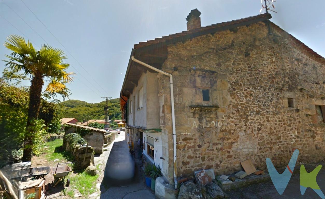 En el bonito municipio de Cieza, os mostramos esta casa de piedra en esquina.La vivienda de dos plantas, más cuadra y pajar, está para rehabilitar y hacer a su gusto.La mitad del tejado (lo que corresponde a la vivienda) está arreglado.No pierdas esta oportunidad y concierta un cita.