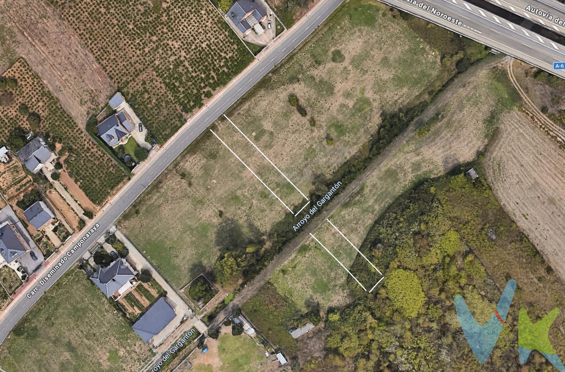 Presentamos una excelente oportunidad de inversión en la localidad de Camponaraya, específicamente en la zona tranquila y natural de La Valgoma. Este terreno rústico cuenta con una superficie total de 630 m², diferenciada en dos parcelas de 416m2 y 214m2. Ideal para aquellos que buscan un espacio donde desarrollar proyectos agrícolas o construir su refugio rural. Su ubicación es estratégica, ya que se encuentra a tan solo 500 metros del acceso a la Autovía A-6, lo cual facilita las comunicaciones y el desplazamiento hacia otras localidades cercanas. 