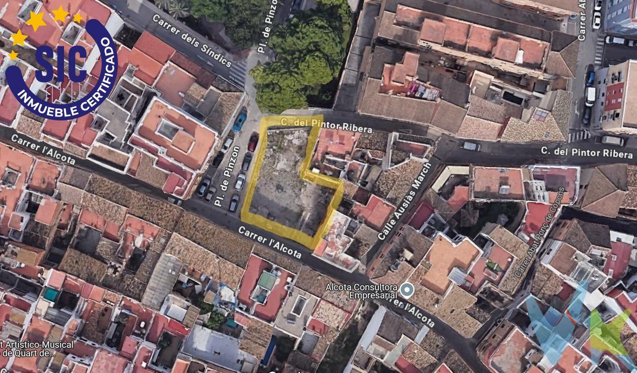 ¡GRAN OPORTUNIDAD PARA INVERSORES! . SOLAR URBANO EN EL CENTRO DE QUART DE POBLET. Ponemos en exclusiva a la venta este solar urbano en una ubicación inmejorable, a tan solo 200 metros del Ayuntamiento de Quart de Poblet. Una oportunidad única para promotores y constructores que buscan un proyecto con gran potencial en una zona consolidada. . Características destacadas:. -Superficie total de 478 m², dividida en dos parcelas:. 162 m² y 316 m². - Edificabilidad total de hasta 1.450 m², permitiendo la construcción de:. Viviendas unifamiliares tipo "casa de pueblo". Posibilidad de sótano para garaje, planta baja, primera y segunda planta. - Ubicación estratégica, en pleno centro urbano, con todos los servicios a pocos metros. - Documentación en regla y tasación profesional disponible. - Posibilidad de financiación a través de nuestro departamento financiero.  Un proyecto ideal para inversores y promotores que deseen desarrollar viviendas en una de las mejores zonas de Quart de Poblet.  No dejes pasar esta oportunidad! Contáctanos para más información o una visita.
