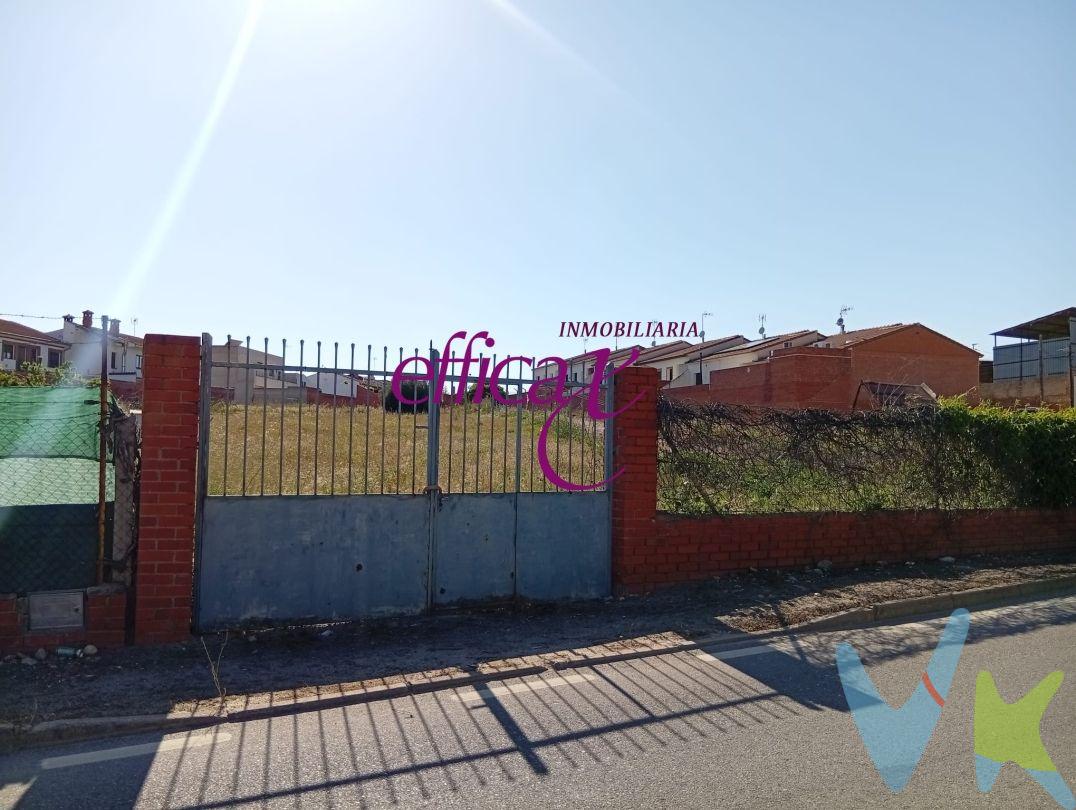 Se vende terreno rústico en La Puebla de Montalbán de 1.639m2.
La compra de este inmueble conlleva un servicio de formalización y gestión de la compraventa para el comprador, cuyo coste no está incluido en el precio publicado.
Se le informará de todos los gastos asociados a la compraventa antes de la reserva para que usted compre con la máxima seguridad, tranquilidad y transparencia.
 