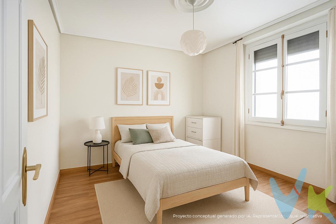 PISO EN VENTA OVIEDO CENTRO Primera planta ubicada en un edificio del año 1934,  sin ascensor , con 71 m2 útiles, distribuidos en un amplio salón -  comedor totalmente exterior, dormitorio principal exterior a la calle con un balcón, un segundo dormitorio exterior a la calle paralela y una cocina independencia con despensa totalmente equipada. La vivienda se encuentra semi-reformada, en buen estado tanto suelos como paredes, quedando las ventanas originales de madera, y con suministro de agua caliente por termoeléctrico. La proximidad a diversas opciones de transporte, como el tren y varias líneas de autobús, garantizan que moverse por la ciudad y sus alrededores será una tarea sencilla. Ideal para aquellos que buscan una segunda vivienda o como inversión para sacarle la mayor rentabilidad. COMUNIDAD : 50 EUR / año IBI : 307,18 EUR No dudes en ponerte en contacto para ampliar información.PRECIO DE VENTA SIN GASTOS NI IMPUESTOS INCLUIDOS: El precio de venta no incluye gastos de notaría, registro de la propiedad, gestoría, ni el Impuesto de Transmisiones Patrimoniales (ITP) o el IVA/AJD. HONORARIOS: El precio de venta no incluye los honorarios que se devengan a cargo del cliente comprador por la prestación de servicios de asesoramiento y gestión. El importe asciende al 2%, con un mínimo de 2.000 EUR, del Precio de Venta (IVA no incluido). Dichos honorarios deberán ser abonados a la firma de la escritura pública.