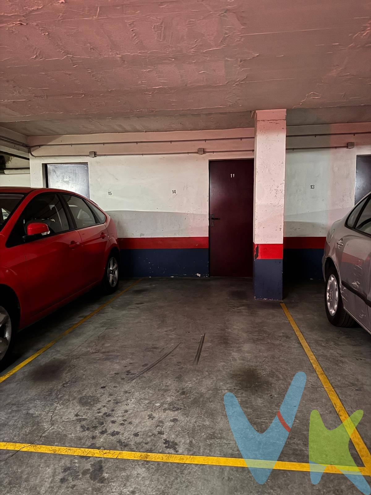 Se vende plaza de garaje situada en la calle Eduardo S. Hernaz, en el barrio de San José (Zaragoza), una zona con alta demanda de aparcamiento. La plaza es ideal para un coche pequeño. Sus dimensiones son:. Largo máximo: 4,52 m. Ancho máximo: 2,19 m. Largo mínimo: 2,99 m. Ancho mínimo: 1,89 m. Una excelente opción tanto para uso particular como para inversión, en una ubicación cómoda y bien comunicada. Si deseas más información o concertar una visita, no dudes en contactar.