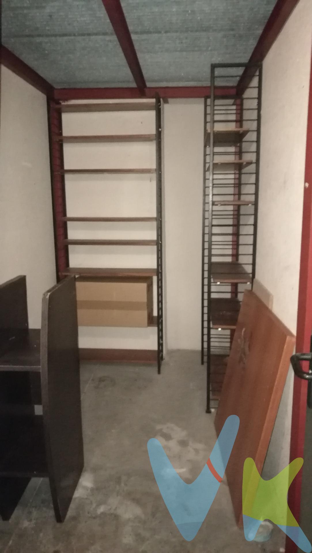 ¿Necesitas algo de espacio extra?. Aquí tienes este trastero en la Rochapea, para olvidarte del desorden, con todo este espacio perfecto para almacenar tus pertenencias con total facilidad y comodidad. Entrada a pie llano, ideal para guardar tu bicicleta, patinete.. El trastero cuenta con un sobre techo que permite aprovechar al máximo su altura, optimizando el espacio de la mejor manera posible. Cuenta con 5 metros útiles más su sobre techo, fantásticos para almacenar todo lo que se necesite. Cerca de zonas de villavesa y carreteras para acceder fácilmente al trastero. No lo dejes escapar!!!!!! Siempre viene bien un espacio extra!!!!. LLÁMANOS. VEN A VERLO. 