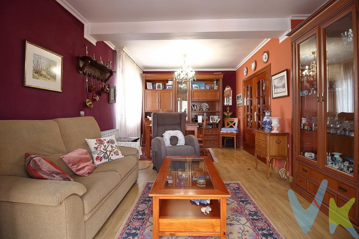 ¡Descubre tu nuevo hogar en la encantadora ciudad de Gijón! Presentamos un magnífico piso en venta ubicado en la codiciada zona del Llano, un área que combina perfectamente tranquilidad y accesibilidad. Ubicado en la quinta planta de un edificio con fachada reformada que cuenta con la comodidad del ascensor. Ideal para quienes buscan una vivienda práctica y bien situada.El piso ofrece dos espaciosas habitaciones, perfectas para adaptarse a tus necesidades personales, ya sea como dormitorios o espacios de trabajo, según prefieras. La vivienda está amueblada, incluyendo electrodomésticos, por lo que te evitará preocupaciones iniciales y estarás listo para mudarte desde el primer día. La cercanía de transportes es una de las grandes ventajas de este inmueble. Con paradas de autobús accesibles a pocos minutos a pie, tendrás toda la ciudad a tu alcance sin tener que depender del coche. La zona de Llano es bien conocida por su ambiente tranquilo y su comunidad acogedora, convirtiéndola en un lugar ideal para vivir. Aquí encontrarás todo lo que necesitas a pocos pasos de tu puerta, con amplia oferta comercial y de ocio. Colegios y Centro de Salud próximos. Cercanía a parques y espacios al aire libre que ofrecen excelentes opciones para el esparcimiento y el ejercicio.La distribución interior del piso está pensada para aprovechar al máximo cada metro cuadrado, ofreciendo una sensación de amplitud y luz natural en todas sus estancias. El salón-comedor es amplio y cuenta con una terraza cubierta ideal para tender.. La cocina, equipada con todos los electrodomésticos, inspira a cocinar deliciosos platos con comodidad y eficiencia.Por su parte, el baño ha sido diseñado para proporcionar confort y estilo, contando con todos los elementos necesarios para tu rutina diaria. Plato de ducha.Tener la oportunidad de adquirir este piso es una inversión tanto en calidad de vida como en futuro. Su ubicación estratégica y sus características lo convierten en una opción incomparable en el mercado actual. Este inmueble no solo representa un espacio físico, sino la posibilidad de crear momentos memorables y construir un hogar lleno de historias.Invitamos a todos los interesados a visitar esta estupenda propiedad y descubrir por sí mismos el encanto que ofrece. ¡No dejes pasar esta oportunidad única! Ponte en contacto con nosotros para concertar una visita y tomar el primer paso hacia tu nuevo comienzo en Gijón.Gastos e impuestos no incluidos en el precio. En segundas transmisiones, el comprador abona el ITP (porcentajes en Asturias: https://sede.tributasenasturias.es/sites/sede/default/es_ES/Que-quieres-hacer/Transmisiones-Patrimoniales-y-AJD), calculado sobre el mayor valor entre precio, tasación o valor de referencia catastral. Notaría y registro según aranceles variables; el comprador elige notario. El vendedor asume la plusvalía municipal; el resto de gastos (incluida hipoteca: tasación, costes bancarios, gestoría y formalización) son del comprador.Honorarios: intermediación a cargo del vendedor; mediación a cargo del comprador del 2% + IVA, mínimo 2.000  + IVA.El consumidor puede solicitar información y documentación adicional en la sede física o por correo electrónico de la Agencia (contacto en la web). La agencia actúa solo como intermediaria; toda compraventa queda sujeta a la aceptación expresa del vendedor y a la formalización del contrato. Anuncio meramente informativo: los datos corresponden a la fecha de publicación y pueden variar por actualizaciones legales, contractuales o fiscales.