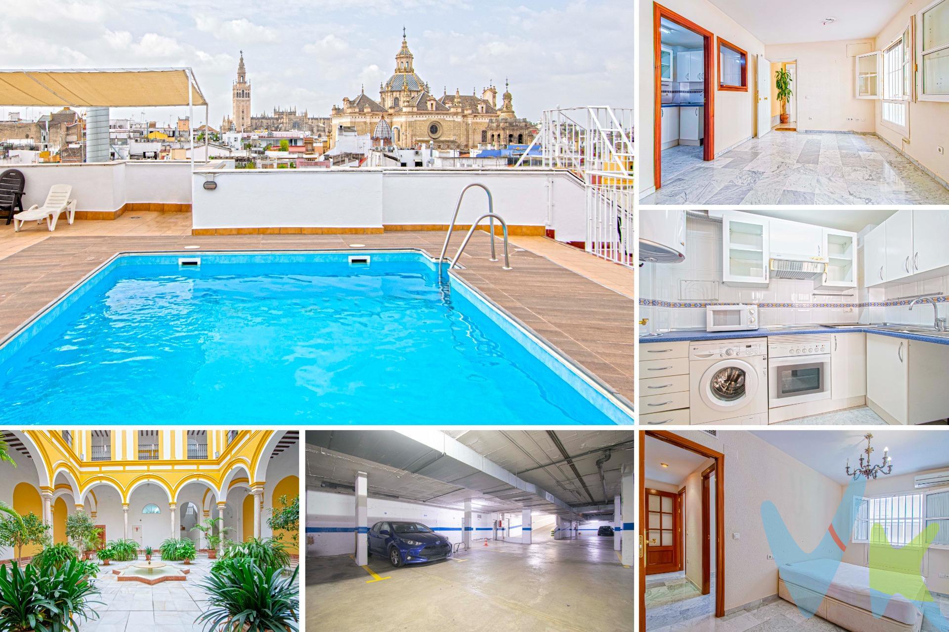 Con excelente situación, en pleno centro de Sevilla, junto Plaza de La Encarnación!!. Magnifica vivienda situada en recinto cerrado con precioso patio central, piscina y terraza en cubierta con espectaculares vistas hacia la Giralda y Torre Pelli, plaza de garaje y gimnasio comunitario. El inmueble se sitúa en la primera planta, dispone de 98m2 construidos con excelente distribución. El salón es de paso, amplio y luminoso. La cocina es independiente, con ventana abierta hacia el salón y se encuentra amueblada, muy práctica. El piso dispone de dos dormitorios exteriores a patio central, el principal con armario empotrado y baño integrado. Un segundo baño da servicio al otro dormitorio, ambos con bañera. Las ventanas son de madera lacada en blanco con rejas, las puertas de madera color haya y el suelo de mármol. Cuenta con un segundo armario empotrado en pasiilo. Se encuentra climatizado con aire centralizado frio/calor y dispone de plaza de garaje. Bloque con ascensor. Exterior y muy luminoso, con todo tipo de servicios a su alcance, comercios, colegios, farmacias, restaurantes...La oportunidad que siempre estaba esperando...Llame ahora!!!. Informamos a nuestros clientes compradores que el precio de venta no incluye lo siguiente: Honorarios de la agencia inmobiliaria, Impuestos (I.T.P., I.V.A. o A.J.D., en su caso) ni otros gastos de la compraventa (gastos de Registro de la Propiedad, Notaría, Gestoría ni de posible Financiación). Documento F.I.S. a disposición del consumidor según Decreto 218/2005 Junta de Andalucía.