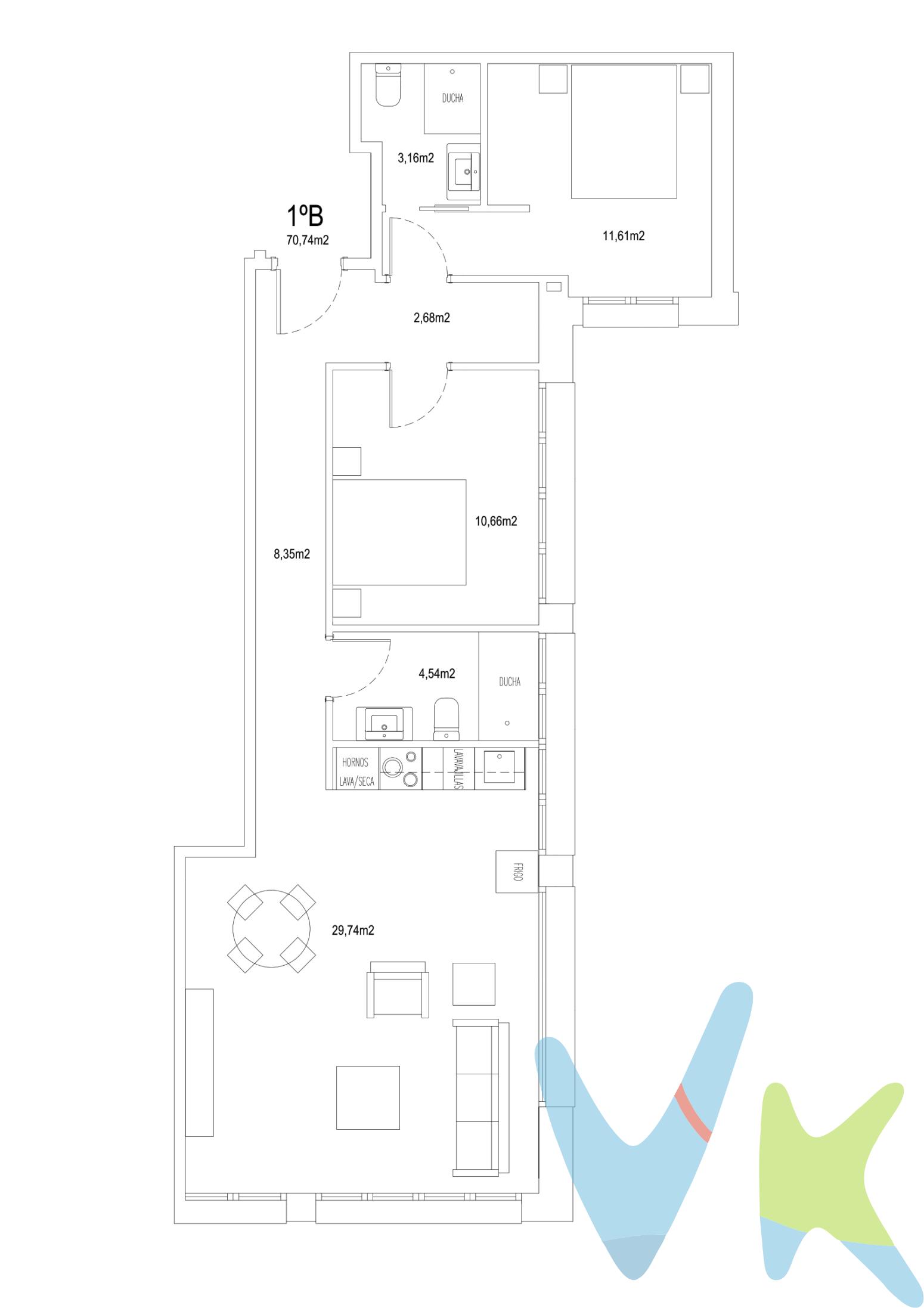 Siente el placer y distinción de vivir en el EDIFICIO SAN ESTEBAN.  Ya puedes visitar la única vivienda disponible. Dos dormitorios y dos bañosEl Edificio SAN ESTEBAN combina tradición y vanguardia, consiguiendo la CALIFICACIÓN ENERGÉTICA A y ofreciendo a sus habitantes un excelente confort interior y una cuidada estética exterior.Es un inmueble con historia y relevancia en la ciudad de Gijón que forma parte del Catálogo Urbanístico, siendo sus creadores los prestigiosos arquitectos D. Miguel Díaz Negrete () y D. y Juan Manuel del Busto ()ESTRENA esta rehabilitación integral ,que mantiene viva la esencia original del edificio, mejorando su accesibilidad, habitabilidad y confort, pero manteniendo al mismo tiempo sus valores y principales características que definen la personalidad de este emblemático inmueble, adaptándolo a las exigencias, normativas y técnicas actuales.CALIDADES EXCEPCIONALES:Carpintería de PVC con rotura de puente térmico. Acristalamiento tipo Climalit o similar, con cámara interior de aire y doble vidrio bajo emisivos con baja transmitancia térmica para optimizar el aislamiento acústico y térmico de las viviendas tanto en invierno como en verano.Puerta de entrada acorazada.Puertas interiores abatibles y correderas, según planos, lacadas en blanco y con rayas horizontales. Con condena en baños y en dormitorio principal.Mampara de forja con vidrios, en la separación con salones, según viviendas.CALEFACCIÓN y ACSCalefacción y ACS con sistema de producción centralizada de gas natural y con contadores individuales de consumo.Equipos de alta eficiencia, mediante Aerotermia, como apoyo a la producción de agua caliente.Radiadores de aluminio con regulación individual.Termostato wifi programable desde dispositivos móviles para el encendido/apagado o regulación a distancia de la calefacción.BAÑOSInodoros suspendidos, ROCA MERIDIAN o similar.Lavabos con mueble integrado y dos cajones, marca ROCA o similar.Espejo con aplique LED en todos los baños.Grifería marca ROCA, TRES o similar, termostáticas en bañeras y duchas, según planos.Mampara de vidrio fijo en todas las duchas.Mecanismos de primeras marcas.Iluminación mediante luminarias de tipología LED para empotrar, en pasillos y baños. Downlights o tiras LED en cocinas.Instalación de Telecomunicaciones conforme al reglamento ICT. Tomas de TV-FM, e internet según reglamento de BT e ICT. En el salón se instalarán dos tomas de TV en sitios diferentes, para flexibilizar la decoración de la estancia.Red de fibra óptica común del edificio hasta el PAU de la vivienda, conforme Reglamento de ICT.Vídeo portero con pantalla a color, para intercomunicación entre las viviendas y el acceso al portal.Dos ascensores con paradas en todas las plantas, de marca de referencia con capacidad para seis personas cada uno. Puerta de desembarque de zonas comunes en acero inoxidable.Recuperador de calor individual, para conseguir un mayor ahorro energético y salubridad del aire dentro de cada vivienda.El acceso principal, sin barreras arquitectónicas, así como las zonas comunes del edificio, en consonancia con la elegancia de todo el conjunto, están especialmente estudiados, en su composición y en su decoración, con materiales nobles como el mármol en zonas de suelos y paredes y una estudiada iluminación LED.Pack de buzones inteligentes para recibir pedidos online sin estar en casa, exclusivos para la comunidad de propietarios. 