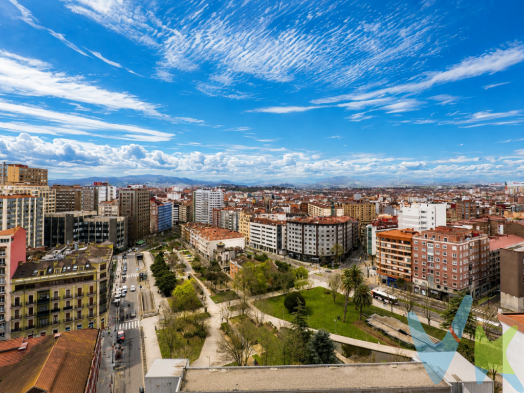 Piso exclusivo en pleno centro de Gijón, situado en una planta 16, lo que le proporciona impresionantes vistas panorámicas de toda la ciudad y una luminosidad excepcional durante todo el día. Su altura y orientación convierten cada estancia en un espacio lleno de luz natural y amplitud, con un ambiente tranquilo por encima del ritmo de la ciudad.La vivienda ha sido totalmente reformada, combinando diseño moderno, funcionalidad y materiales de calidad. Cuenta con dos habitaciones, pensadas para ofrecer comodidad y descanso, y dos baños completos con acabados actuales.El corazón del piso es su salón muy amplio, ideal para crear diferentes ambientes de estar y comedor mientras se disfrutan las espectaculares vistas. La cocina es independiente, práctica y bien distribuida, perfecta para el día a día.Una oportunidad única para vivir en las alturas, en pleno centro de Gijón, con vistas abiertas, mucha luz y una reforma lista para entrar a vivir. Una vivienda cuidada al detalle, que combina calidad, luminosidad y una ubicación estratégica.No pierda la oportunidad de conocerla en persona: solicite una visita y descubra todo lo que este piso puede ofrecerle.Se informa a los interesados que el precio de venta indicado no comprende el Impuesto de Transmisiones Patrimoniales (ITP) , los gastos asociados a la compraventa (notaría, registro de la propiedad y otros) ni los honorarios de la agencia inmobiliaria a cargo del comprador
