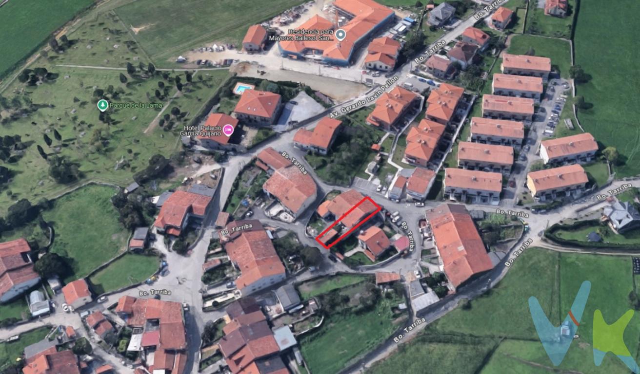 Si lo que busca es invertir en calidad de vida o desarrollar un negocio turístico en un sector cada vez más demandado como es el turismo rural, descubra esta  casa pareada situada en una ubicación privilegiada, ya que se encuentra en un bonito entorno rodeado de naturaleza, pero con todos los servicios cerca, lo que ofrece la combinación perfecta entre la tranquilidad del campo y la comodidad del acceso a comercios, colegios, transporte y otros equipamientos esenciales.Esta vivienda de 240 m² construidos combina el carácter tradicional y rústico de la piedra y la madera.Actualmente está en proceso de rehabilitación integral, combinando un diseño moderno con materiales de alta calidad, y todo ello con el estricto cumplimiento de la normativa vigente.Características destacadas:-Estructura renovada: En 2024, se construyó la nueva estructura con vigas de hierro y hormigón, permitiendo espacios abiertos y una distribución muy diáfana.-Cimentación: Al mismo tiempo, también se llevaron a cabo las obras de cimentación, instalando la red de saneamiento y los sistemas de drenaje de toda la vivienda.-Aislamiento térmico superior: Se ha utilizado termoarcilla en las paredes, mejorando el aislamiento térmico y acústico, lo que contribuye a una mayor eficiencia energética y al confort en el hogar.-Tejado renovado: El tejado acaba de ser rehabilitado totalmente, incluyendo la instalación de dos ventanas Velux, que aportan luminosidad natural y ventilación a toda la vivienda.Ventajas para el comprador:-Certificación energética optimizada: Gracias a las mejoras en aislamiento y estructura, la vivienda alcanzará una alta calificación energética, reduciendo costes de calefacción y refrigeración.-Diseño personalizado: los compradores podrán terminar la rehabilitación, según el proyecto original del propietario, o adaptarla a sus propias necesidades o preferencias, y con una excelente proyección tanto para vivienda familiar como para alojamiento rural, y todo sin renunciar a las comodidades de la vida moderna. Además, dispone de un garaje con capacidad para dos vehículos, perfecto para familias o para quienes valoran el espacio adicional,  y en la parte delantera de la propiedad, encontrará un jardín orientado al sur de aproximadamente 90 m², ideal para disfrutar del sol durante todo el día, instalar una zona de estar al aire libre o incluso crear su propio huerto. ¡No dude en contactar para más información o concertar una visita!