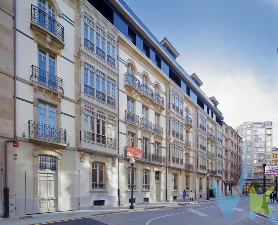 Necesitas comprar garaje en el centro de Gijón. Edificio Casa Álvarez Mendoza, en Marqués de Casa Valdés, junto a Cápua y Plazuela San Miguel. Es un edificio de nueva construcción, con ascensor y portón automático. Disponibles varios tamaños y precios de plazas de garaje. Desde 36.500EUR + 21% de IVA. (Plaza 29 y 38 en planta -3)También disponemos de garaje con trastero.  Alquileres desde 120EUR/mes. Ahora puedes visitarlas y probar tu coche.