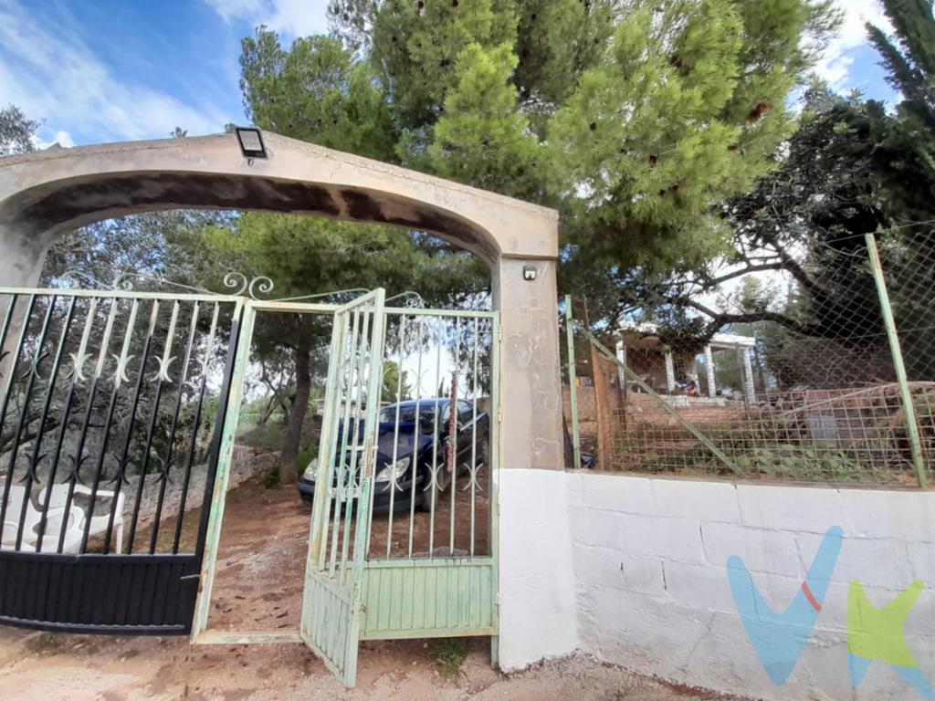 Caseta de campo ubicada en Cheste: POZALET. Rodeada de pura naturaleza y tranquilidad. NECESITA ACABADOS !!PARCELA de 3600mts² Caseta de 92mts² construidos:2 habitaciones dobles exteriores2 habitaciones individuales exteriores1 bañococina independiente exteriorsalón comedor exterior con chimeneaventanas de maderatrastero/caseta cerrada en el exterioragua de pozoluz: ideal para placas solares LA CASETA NECESITA ACABADOS !!! LOS IMPUESTOS, GASTOS DE NOTARÍA, REGISTRO Y GASTOS DE AGENCIA NO ESTÁN INCLUIDOS EN EL PRECIO DE VENTAEL MOBILIARIO, ELECTRODOMÉSTICOS Y DECORACIÓN QUE APARECEN EN LAS FOTOGRAFÍAS DE LA VIVIENDA, NO ESTÁN INCLUIDOS EN EL PRECIO DE VENTA.