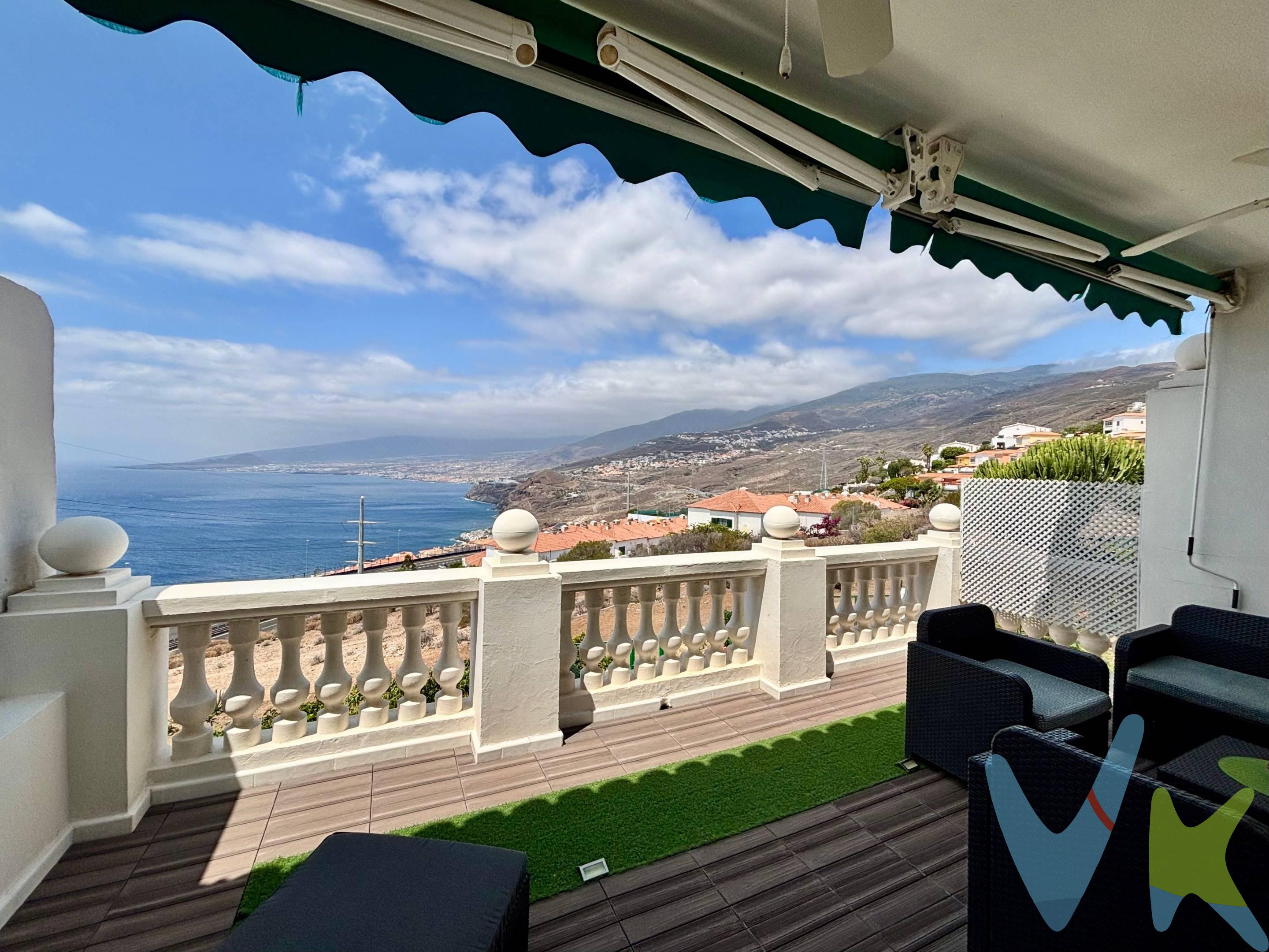 ¡Vive la vida al máximo en este impresionante piso con vistas al mar! El piso está ubicado en una urbanización de lujo con piscina y jardines perfectamente cuidados para el disfrute de todos los residentes. Cuenta con 2 habitaciones espaciosas, una de ellas con acceso directo a un pequeño balcón, 1 baño completo, salón comedor abierto, solana y una espectacular terraza, donde podrás relajarte, disfrutar del sol y de sus espectaculares vistas al mar. Además, para mayor comodidad y seguridad, la propiedad Incluye una plaza de garaje dentro de la propia urbanización. Si buscas una vida relajada, cerca del mar y llena de comodidades, no pierdas esta oportunidad única de vivir en un paraíso costero ¡Llámame y lo vemos juntos!