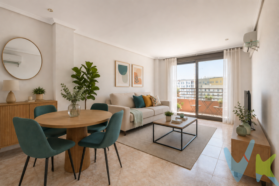???? Oportunidad única en La Malvarrosa: ubicación, potencial y calidad de vidaLes presentamos esta magnífica vivienda situada en una de las zonas con mayor proyección de Valencia: La Malvarrosa, junto a las universidades y a escasos minutos de la playa y de La Patacona.Ubicada en un entorno en plena revalorización y expansión, gracias al importante desarrollo de obra nueva que se está llevando a cabo en la zona, esta propiedad representa una excelente oportunidad tanto para quienes buscan su primera vivienda como para inversores que desean asegurar una alta demanda de alquiler y una gran rentabilidad futura.La vivienda dispone de: ? 2 habitaciones ? 1 baño completo ? Amplio y luminoso salón-comedor con salida a balcón ? Cocina independiente ? Finca bien conservada con ascensor a cota ceroSu excelente ubicación, la cercanía al mar, los servicios, el transporte público y el campus universitario convierten este inmueble en un auténtico caramelito inmobiliario, difícil de encontrar en una zona con tanto potencial de crecimiento.No deje escapar esta oportunidad de adquirir una vivienda con presente y, sobre todo, mucho futuro. ¡Solicite más información y venga a visitarla! ??????EUR????? Agencia Registrada con el Nº 89 en el Registro Obligatorio de Agentes Inmobiliarios de la Comunitat Valenciana. Puede consultar en la web de la GVA:https://habitatge.gva.es/es/registres-en-materia-habitatge La oferta está sujeta a cambios de precio o retirada del mercado sin previo aviso. Este anuncio en su conjunto, incluyendo textos, fotos, imágenes o cualquier otro contenido de este, no es vinculante dado que la información es ofrecida por terceros y puede contener errores. Se muestra a título informativo y no contractual.Gastos de la compraventa a cargo de la parte compradora no incluidos en el precio del inmueble a tener en cuenta:.- ITP con carácter general en Valencia es del 9% pudiendo corresponderle otro tipo impositivo atendiendo a sus circunstancias personales (por edad, renta o situación familiar primera vivienda habitual, etc?EUR? ) previstas legalmente.*Base imponible del impuesto el mayor valor entre el precio de compraventa, la tasación o el valor de referencia catastral..- Gastos de notaría y registro, en su caso, suelen oscilar aprox; entre 1,5% y 2,5% (aranceles variables según valor de compraventa, n.º de copias, etc )..- Si tramita la inscripción una gestoría, deberá abonar sus honorarios más iva ( en este caso suele oscilar entre los 250 y los 400 + iva)..-Honorarios de mediación inmobiliaria a cargo del comprador del 3% del precio final de venta más IVA (21%).Por mandato expreso del propietario, comercializamos este inmueble en exclusiva, lo que le garantiza el acceso a toda la información, a un servicio de calidad, un trato fácil, sencillo y sin interferencias de terceros. Por este motivo, se ruega no molestar al propietario, a los ocupantes de la propiedad o a los vecinos. Muchas gracias por su comprensión. Si usted es agente inmobiliario y tiene un cliente para este inmueble, llámenos: estaremos encantados de colaborar.Se informa al consumidor que la agencia actúa como intermediaria inmobiliaria en la operación, estando cualquier eventual compraventa y sus condiciones sujeta a la aceptación expresa del propietario-vendedor y a la posterior formalización del correspondiente contrato. 