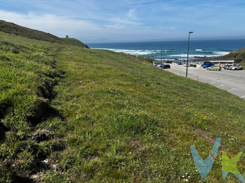 En la pintoresca playa de Tagle, se encuentra una finca rústica agraria de 3.101 metros cuadrados, diseñada para aprovechar al máximo su uso agrario, quedando prohibido la colocación de caseto de aperos o Mobil Home, etc..... Esta propiedad única combina la tranquilidad del campo con la belleza natural de la costa.La finca cuenta con una superficie amplia y soleada, ideal para cultivar una variedad de productos agrícolas. El suelo fértil y el clima benigno de la zona permiten una producción abundante y de alta calidad. Ya sea para cultivar frutas, verduras, granos o para pastar animales, esta finca ofrece un entorno perfecto para cualquier proyecto agrícola.Además de su potencial agrícola, la finca se encuentra en una ubicación privilegiada, rodeada de paisajes naturales impresionantes. La playa de Tagle ofrece un entorno relajante y pintoresco, con vistas panorámicas del mar y la costa. La finca también se encuentra cerca de senderos para caminar y ríos para pescar, lo que la convierte en un refugio ideal para aquellos que buscan escapar del ajetreo de la ciudad y conectarse con la naturaleza.En resumen, esta finca rústica en la playa de Tagle es una oportunidad única para aquellos que buscan combinar la agricultura con la belleza natural de la costa. Con su uso agrario de 3.101 metros cuadrados, esta propiedad es ideal para aquellos que buscan una vida más auténtica y conectada con la tierra.