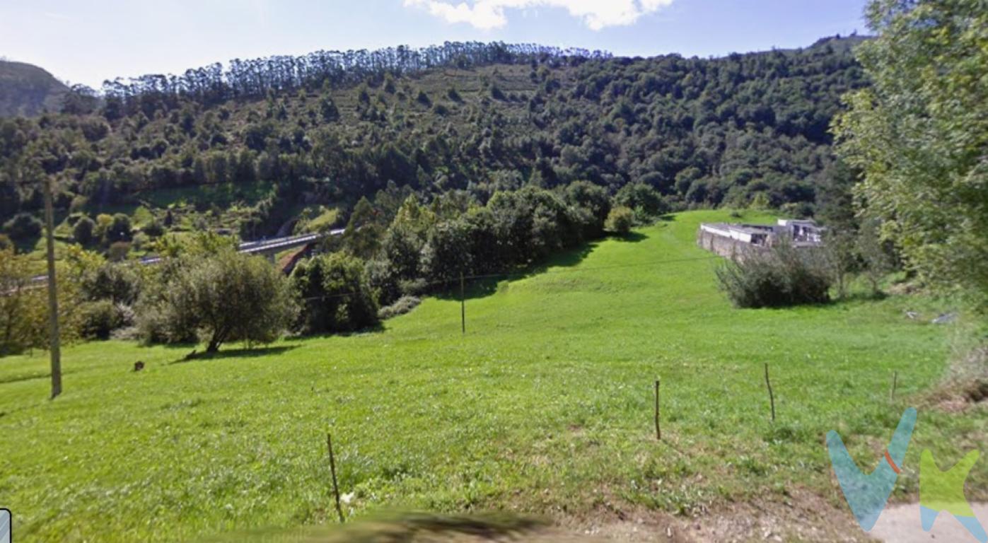 Finca urbanizable en Yermo (Cartes), perfecta para quienes buscan tranquilidad sin renunciar a tener todo a mano.Aunque está clasificada como rústica, su proximidad al suelo urbano permite construir una vivienda, previa autorización de la CROTU, así que es una oportunidad estupenda para levantar esa casa que siempre has tenido en mente.La finca tiene vistas despejadas, de esas que te hacen respirar hondo y desconectar al instante. Es un lugar ideal para establecer tu hogar o tu segunda residencia: paz, naturaleza y silencio, pero a un paso de Cartes y Torrelavega, donde tienes supermercados, colegios, comercios, restaurantes todo lo que puedas necesitar en el día a día.Si te atrae la idea de vivir en el campo, con espacio, privacidad y un entorno natural que se disfruta todo el año, esta finca te va a encantar. Anímate a venir a verla y descubre por ti mismo el potencial que tiene. Las oportunidades así no aparecen todos los días.Gastos e Impuestos no incluidos en el precio. Compra sujeta a ITP. El comprador se hará cargo de los costes de la escritura e inscripción en el Registro de la Propiedad.Más información sobre transparencia, impuestos, gastos y condiciones de compraventa en nuestra web www.activanorte.com