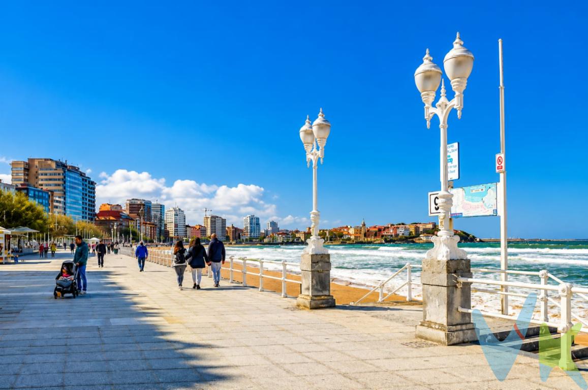  **Exclusiva Oportunidad en La Arena: Piso en Venta en Gijón**Nos complace presentar ,piso en venta ubicado en la prestigiosa zona de La Arena, en Gijón. Este inmueble ofrece a sus futuros propietarios un espacio cómodo y acogedor, ideal para aquellos que buscan el hogar perfecto en un entorno urbano bien comunicado y de fácil acceso.Situado en la cuarta planta de un edificio construido en 1969, el piso cuenta con un amplio  ascensor  y portal completamente reformado sin Barreras arquitectónicas, que facilita el acceso cómodo a todas las plantas, mejorando la experiencia de los residentes al llegar a casa. Dispone de  tres habitaciones, Salón amplio ,Cocina independiente y 2 Baños perfectamente diseñado para maximizar el confort y la privacidad de sus habitantes. La ubicación del piso es simplemente inmejorable ya que la zona de La Arena es conocida por su tranquilidad, seguridad y proximidad a una gran cantidad de servicios y comodidades.La playa de San Lorenzo, una de las más emblemáticas de Gijón, está también a unos pasos de  distancia, invitando a disfrutar de relajantes paseos, actividades al aire libre y el suave clima que caracteriza a la región.La Arena es una de las zonas mejor valoradas de Gijón, perfecta para quienes valoran un entorno urbano dinámico pero cercano al mar. Este piso cuenta con un valor añadido poco común: una práctica área cercana donde es posible detenerse unos minutos para carga y descarga. Ideal para facilitar mudanzas, compras o el día a día, sin renunciar a la comodidad de vivir en una zona con  todos los servicios a mano.Este piso es una opción destacada que no dejará indiferente a aquellos que buscan una inversión repleta de potencial y en una ubicación estratégica.Visitar este inmueble es el primer paso hacia una nueva etapa llena de posibilidades. Si está interesado en descubrir todo lo que este piso tiene para ofrecer, lo invitamos cordialmente a concertar una visita. Nuestro objetivo es ayudarle a encontrar el hogar que siempre ha deseado, sus oportunidades futuras comienzan aquí, en un piso maravilloso en el corazón de La Arena.Gastos e impuestos no incluidos en el precio. Honorarios de intermediación inmobiliaria a cargo del vendedor y honorarios de mediación inmobiliaria del 2% más I.V.A. con un mínimo de 2000 euros mas I.V.A a cargo del compradorA título orientativo, en segundas transmisiones, el comprador abonará el Impuesto sobre Transmisiones Patrimoniales (ITP). Para consultar los porcentajes del ITP en Asturias puede hacerlo a través de la web oficial de servicios tributarios del Principado de Asturias https://sede.tributasenasturias.es/sites/sede/default/es_ES/Que-quieres-hacer/Transmisiones-Patrimoniales-y-AJD. La base imponible será el mayor valor entre precio de compraventa, tasación o valor de referencia catastral. Gastos de notaría y registro según aranceles variables según precio, número de copias y complejidad.  El comprador escoge libremente notario. El vendedor asume la plusvalía y el resto de gastos son del comprador. Si se precisa hipoteca: Tasación, condiciones y costes bancarios según entidad elegida por el comprador; así como los gastos de gestoría y cualesquiera otros inherentes a la formalización de la compraventa. De acuerdo con la ley, no se incluyen en el precio otros gastos o tributos que legalmente correspondan al comprador.. El consumidor tiene derecho, conforme a la normativa vigente, a disponer de información y documentación adicional relativa al inmueble y condiciones de la compraventa, accesible en la sede física . La agencia actúa exclusivamente como intermediaria en la operación. Cualquier compraventa y sus condiciones quedan sujetas en todo caso a la aceptación expresa del vendedor del inmueble y a la posterior formalización del correspondiente contrato. El presente anuncio tiene carácter meramente informativo; la información suministrada se corresponde con la disponible a la fecha de publicación, pudiendo variar en función de las circunstancias o actualizaciones legales, contractuales y fiscales.  