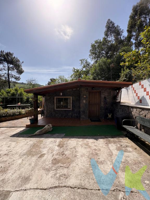 Se vende acogedora vivienda situada en Llantones ( Gijón) a tan solo 20 minutos aprox. de Gijón y Pola de Siero. En un entorno natural privilegiado, rodeada de monte y naturaleza, ideal para quienes buscan tranquilidad, desconexión y calidad de vida, La vivienda, de tamaño funcional y muy acogedora, cuenta con todo lo necesario para disfrutar de un entorno único:1 habitación1 bañoSalónCocina?? La vivienda está fuera de ordenación y no es apta para financiación mediante hipoteca bancaria. En el exterior dispone de terreno y unas vistas espectaculares a la montaña llegando a ver el mar, y al entorno natural que la rodea, convirtiéndose en un auténtico refugio para descansar y disfrutar de la tranquilidad.Una propiedad perfecta tanto como segunda residencia, escapada de fin de semana o para quienes desean vivir rodeados de naturaleza sin alejarse demasiado de los principales núcleos urbanos.? Ubicación ideal para amantes de la montaña, el senderismo y la vida tranquila, en un entorno con privacidad y muchísimo encanto.? Contacta con nosotros para más información o para concertar una visita.Gastos e impuestos no incluidos en el precio. A título orientativo, en segundas transmisiones, el comprador abonará el Impuesto sobre Transmisiones Patrimoniales (ITP). Gastos de notaría y registro aranceles variables según precio, número de copias y complejidad.     El comprador escoge libremente notario. El vendedor asume la plusvalía y el resto de gastos son del comprador. Si se precisa hipoteca: Tasación, condiciones y costes bancarios según entidad elegida por el comprador; así como los gastos de gestoría y cualesquiera otros inherentes a la formalización de la compraventa. De acuerdo con la ley, no se incluyen en el precio otros gastos o tributos que legalmente correspondan al comprador. Honorarios de intermediación inmobiliaria a cargo del vendedor y honorarios de mediación inmobiliaria del 2% más I.V.A. con un mínimo de 2.000 + IVA a cargo del comprador.El consumidor tiene derecho, conforme a la normativa vigente, a disponer de información y documentación adicional relativa al inmueble y condiciones de la compraventa, accesible en la sede física de la agencia. La agencia actúa exclusivamente como intermediaria en la operación. Cualquier compraventa y sus condiciones quedan sujetas en todo caso a la aceptación expresa del vendedor del inmueble y a la posterior formalización del correspondiente contrato. El presente anuncio tiene carácter meramente informativo; la información suministrada se corresponde con la disponible a la fecha de publicación, pudiendo variar en función de las circunstancias o actualizaciones legales, contractuales y fiscales.