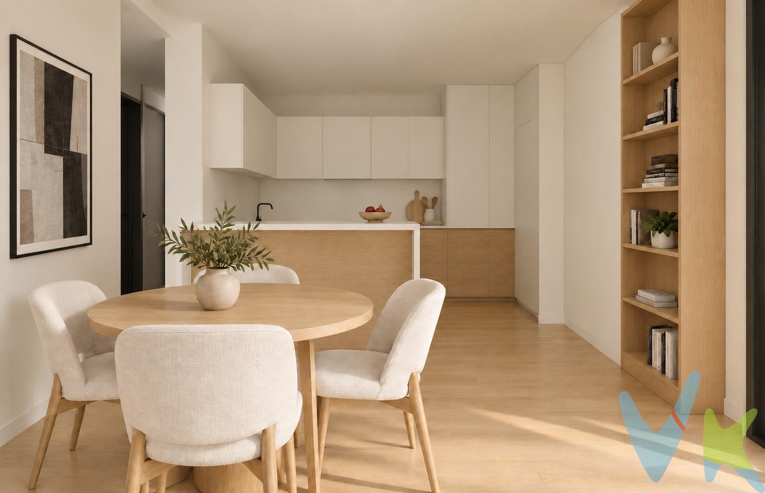 ¡Estrena tu nuevo hogar! Diseño actual, amplitud y calidades seleccionadas en una vivienda de obra nueva. Te presentamos esta magnífica vivienda de obra nueva situada en la calle Juan Viruela Carreras, 19, en La Vall d’Uixó (Castellón). Una excelente oportunidad para disfrutar de un hogar moderno, con acabados actuales y la comodidad de estrenar una vivienda completamente nueva. La vivienda dispone de 2 amplios dormitorios, 2 baños completos y cocina independiente, ofreciendo espacios versátiles y funcionales para crear un hogar a tu medida. Además, incluye plaza de garaje, un extra imprescindible para tu comodidad diaria. CALIDADES Y ACABADOS QUE MARCAN LA DIFERENCIA - La memoria de calidades contempla materiales y marcas reconocidas, con una estética contemporánea y cuidada: Pavimento vinílico SPC Zenon - Ventanas de PVC Cortizo - Cocina de diseño actual - Encimera y frontal de cocina porcelánicos - Baños revestidos con cerámica Grespania - Muebles de baño Royo, con cajones, lavabo y grifería incluidos - Sanitarios Roca - Armario empotrado en el dormitorio principal - Puertas interiores lacadas en blanco - Puerta de entrada de PVC con cerradura de seguridad - Videoportero con Wi-Fi - Preinstalación de aire acondicionado, que facilita la futura instalación del sistema de climatización. Todo ello se completa con una distribución práctica, espacios amplios y una cuidada selección de acabados que te permitirán disfrutar de una vivienda nueva y adaptarla a tu estilo. Tu oportunidad de estrenar casa en Vall d’Uixó, una excelente alternativa para quienes buscan una vivienda de obra nueva, con diseño actual, materiales de marcas reconocidas y plaza de garaje incluida, sin tener que afrontar la reforma de una vivienda de segunda mano. Invierte en comodidad, estrena hogar y empieza una nueva etapa en una vivienda pensada para disfrutarla desde el primer día. Contacta con nosotros para recibir más información y conocer todos los detalles de esta oportunidad en Vall d’Uixó.