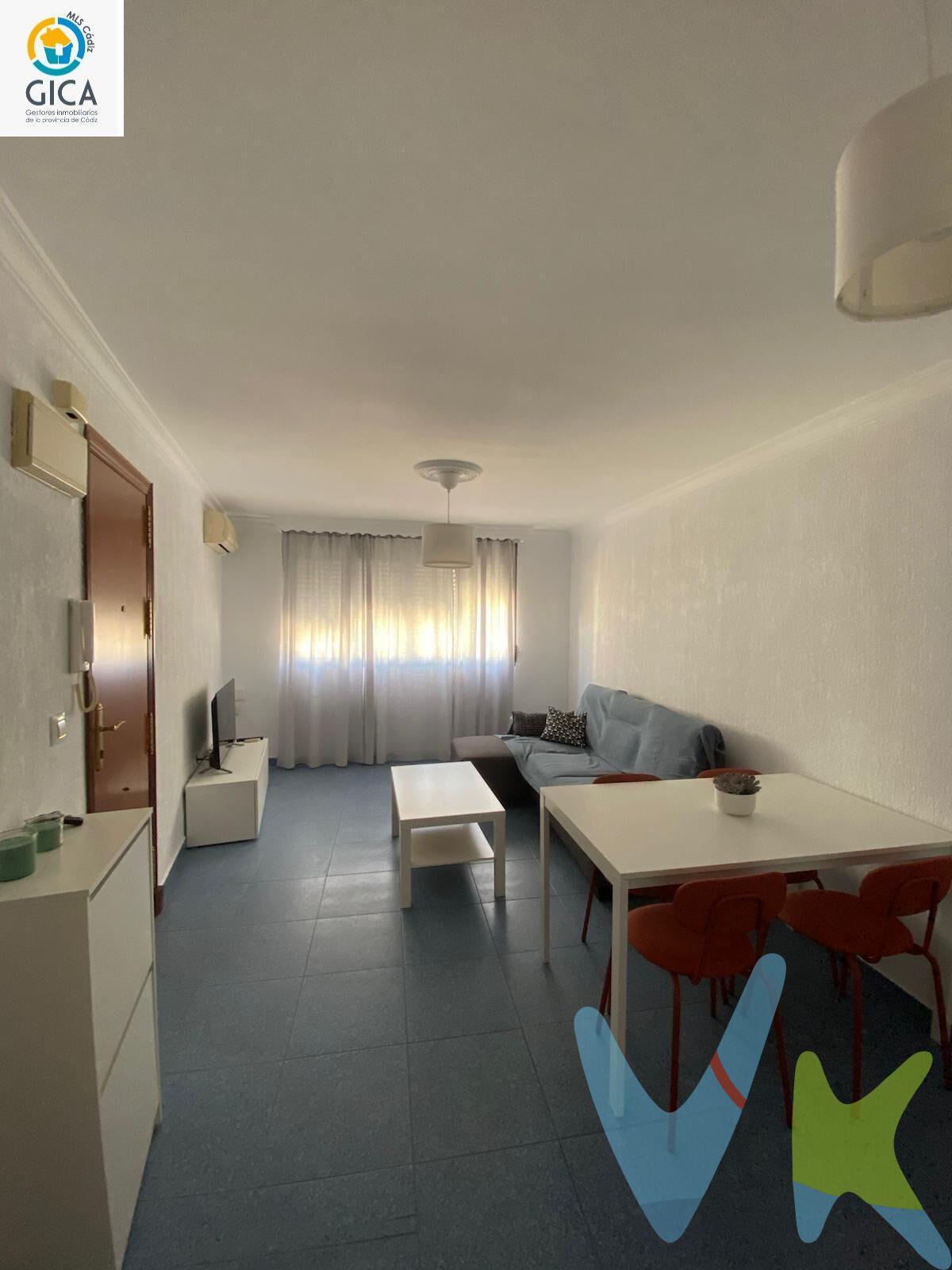 Te presentamos este piso completamente reformado, ideal para inversores que buscan una opción de alta rentabilidad. Cuenta con 3 dormitorios, salón-comedor, cocina amueblada con electrodomésticos  y baño con plato de ducha. Aire acondicionado en salón y dormitorio principal, armarios empotrados en dos dormitorios. Amueblado. Su orientación favorece la entrada de luz natural durante todo el día, creando un ambiente soleado y agradable en cada rincón del hogar. Rodeado de todas las comodidades. Con buena comunicación de transporte público y fácil salida a todas direcciones. Actualmente ocupado por un inquilino fiable que garantiza ingresos constantes mensuales. ¡Aproveche esta oportunidad! ¡LLÁMENOS!. Informamos a nuestros clientes de que los gastos de notaría, registro, gestoría, impuestos y los honorarios de la agencia no están incluidos en el precio. A su vez, disponemos del documento informativo abreviado de la propiedad (según decreto 218/2005, del 11 de octubre) y de seguro de caución, para la protección del dinero entregado como señal para la reserva de una vivienda. Por mandato expreso del propietario, comercializamos este inmueble en exclusiva, lo que le garantiza el acceso a toda la información, a un servicio de calidad, un trato fácil, sencillo y sin interferencias de terceros. Por este motivo, se ruega no molestar al propietario, a los ocupantes de la propiedad o a los vecinos. Muchas gracias por su comprensión. 
