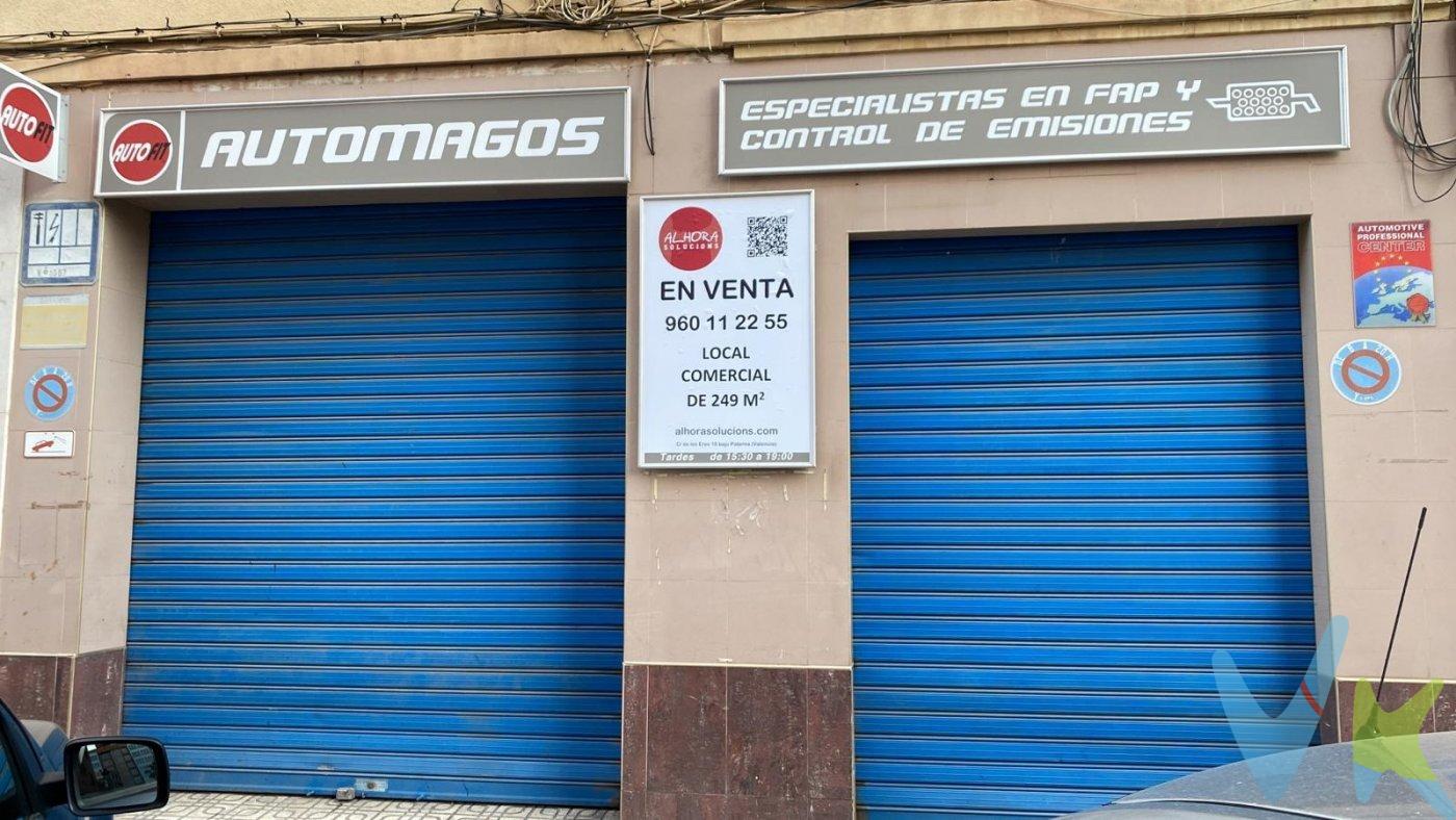 Local comercial en entrada a calle de la Font Rotja por Avenida Perez Galdós, entre los barrios de Arrancapins y Patraix, de 249 metros cuadrados construidos. Actualmente esta acondicionado como taller mecánico, pero cumple los requisitos para mayoría de usos comerciales en zona sujetos a licencia municipal de actividad. Entrada desde calle con dos amplias puertas  en línea de fachas de más de 8 metros lineales ( actualmente con persianas mecanizadas para entrada de vehículos ), cuanta con acceso a patio comunitario que proporciona extra de luz natural en el fondo del edificio y ventilación. Compruebe ubicación y zona, este local es una excepcional oportunidad de inversión para explotación en arrendamiento o como local en propiedad para cualquier negocio que necesite lugar de referencia de la capital del Turia. Ahora puedes adquirir el local en la modalidad de Alquiler con Opción a Compra en condiciones muy beneficiosas, alquiler mensual 1300€ ( más impuestos menos retenciones ), prima de compra el 10% del valor, 100% de las rentas de alquiler a cuenta del precio durante la vigencia de la opción, 36 meses.  Arrancapins  es un barrio de la ciudad de Valencia (España), perteneciente al distrito de Extramurs. Está situado en el centro de la ciudad y limita al norte con La Petxina, al este con La Roqueta y Ruzafa, al sur con La Raiosa y al oeste con Patraix. Su población en 2015 era de 22.238 habitantes.1​.  .  Sin ser demasiado ostentoso, se trata de un barrio con edificios señoriales, uno de los barrios de siempre, que vivió su esplendor y hoy conserva ese encanto de la forma más discreta posible.  .  Una de las mayores ventajas que tiene este distrito es la vida que hay en él. Se trata de un lugar donde siempre hay gente por la calle. Y si Valencia siempre ha destacado por una enorme vida en la calle, el barrio de Arrancapins es un ejemplo de ello.  .  Para mayor seguridad en las compraventas todas nuestros inmuebles  comercializados están certificadas, es decir, disponen de acreditación de su estado actual  de dominio y cargas de la finca, Valor de Referencia Certificado de la Dirección de Catastro, Certificado de Eficiencia Energética o certificado energético   y cualquier información de interés de la vivienda que le sea necesaria  conocer. La certificación está registrada en el Servicio de Inmuebles  Certificados de la Comunitat Valenciana de ASICVAL.  Sabemos que la decisión de compra de un inmueble es un asunto serio e importante, en muchos casos  es también la inversión económica más  transcendente de nuestra vida, por ello nos preocupa y ocupa que usted disponga de toda la información para que tome la decisión más acertada y cuente con el asesoramiento profesional de agentes inmobiliarios acreditados para ello.  .  El precio indicado en el anuncio corresponde al PVP o de Escrituración Pública del bien inmuebles, no incluye impuestos y gastos inherentes y/o asociados a la compraventa. Consulte a su agente detalle de los mismos si la vivienda es de su interés. 