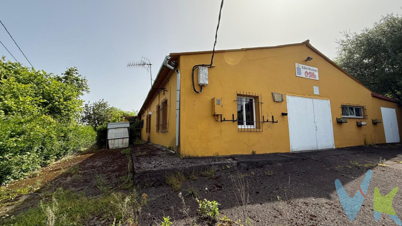En el corazon de Asturias entre Siero y Gijon, tenemos a la venta esta preciosa finca de aproximadamente 80.000 metros cuadrados con edificaciones.Antiguamente fue la queseria y fabrica de Ovilla. Actualmente tiene una nave de 700 metros con muy buenas instalaciones ideal para quien quiera dedicarse a la ganaderia y queseria. Tiene varias camaras frigorificas asi como oficinas. Las instalaciones estan perfectas para quien quiera dedicarse o ya tenga una fabrica y necesite el sitio adecuado para crear el modelo de negocio perfecto en un sitio inmejorable.Ademas la finca es ideal para quien le guste la naturaleza y las buenas vistas. Son 80.000 metros cuadrados para disfrutar del entorno asturiano asi como para tener ganaderia o caballos.Porque tambien dispone de unas cuadras para caballos asi como una nave para estabulacion y comedero de la ganaderia.Gastos e impuestos no incluidos en el precio. En segundas transmisiones, el comprador abona el ITP (porcentajes en Asturias: https://sede.tributasenasturias.es/sites/sede/default/es_ES/Que-quieres-hacer/Transmisiones-Patrimoniales-y-AJD), calculado sobre el mayor valor entre precio, tasación o valor de referencia catastral. Notaría y registro según aranceles variables; el comprador elige notario. El vendedor asume la plusvalía municipal; el resto de gastos (incluida hipoteca: tasación, costes bancarios, gestoría y formalización) son del comprador.Honorarios: intermediación a cargo del vendedor; mediación a cargo del comprador del 2% + IVA, mínimo 2.000  + IVA.El consumidor puede solicitar información y documentación adicional en la sede física o por correo electrónico de la Agencia (contacto en la web). La agencia actúa solo como intermediaria; toda compraventa queda sujeta a la aceptación expresa del vendedor y a la formalización del contrato. Anuncio meramente informativo: los datos corresponden a la fecha de publicación y pueden variar por actualizaciones legales, contractuales o fiscales
