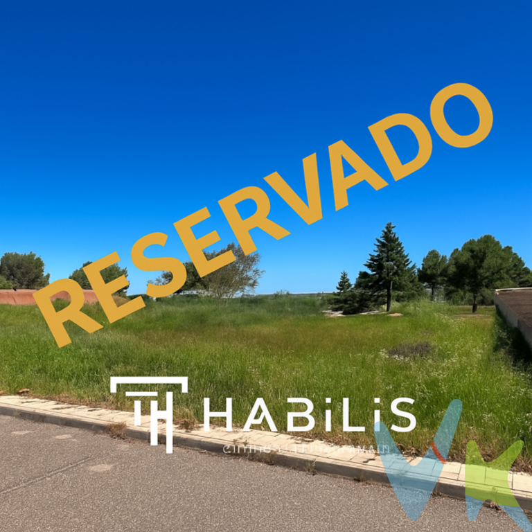 HABILIS Consulting Inmobiliario vende una magnífica parcela urbana de 650 metros cuadrados situada en Burguillos de Toledo, a tan solo 10 minutos de Toledo capital. Ubicada en una zona residencial tranquila y en expansión, ideal para construir una vivienda unifamiliar con jardín, piscina o zonas exteriores.El entorno ofrece una excelente calidad de vida, con servicios cercanos, buena comunicación y un ambiente familiar y consolidado.Una oportunidad perfecta para quienes buscan espacio, independencia y cercanía a la ciudad.📞 Solicita más información o visita sin compromiso.Te esperamos en nuestras oficinas en Calle Diputación Nº 7 de Toledo o en el teléfono 624 260 263 Nuestro departamento financiero te asesorará gratuitamente de la mejor financiación a tu medida para TU nuevo HOGAR.#HazloMásPráctico