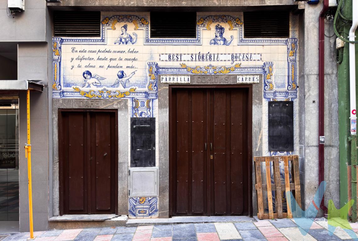 ¡Oportunidad Única en Avilés!¡Descubre el local comercial perfecto para tu nuevo negocio de hosteleria en el corazón de Avilés, Asturias! Ubicado en la Calle La Estación 11,ofreciendo una superficie aproximada en planta baja de 235 m2 , ideal para crear un ambiente acogedor y espacioso para tus clientes.La ubicación es privilegiada, ya que se enclava en el centro de Avilés, al lado de todo, lo que garantiza una buena accesibilidad para tus clientes.La calle La Estación es semipeatonal y es una de las principales vías de paso de Avilés, lo que asegura un gran flujo de personas.Si estás interesado en este local comercial, no dudes en contactar con nosotros para obtener más información y programar una visita. ¡No te pierdas esta oportunidad única de establecer tu negocio en el corazón de Avilés!En el precio publicitado (PVP) no está incluido el Impuesto de Transmisiones Patrimoniales ni los gastos de Notaria y Registro.