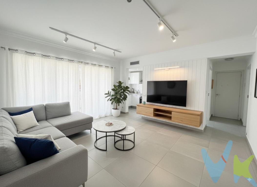 ¡Oportunidad única en el centro de Puerto de Sagunto con LICENCIA TURÍSTICA!¿Buscas una inversión segura o un hogar listo para disfrutar desde el primer día? Te presentamos esta luminosa vivienda de 90 m² con licencia turística, ideal para convertirla en apartamento turístico o como vivienda habitual.Ubicada en pleno centro de Puerto de Sagunto, este piso destaca por su excelente distribución y por estar rodeado de todos los servicios: comercios, transporte, colegios, ocio y a pocos minutos de la playa.Características principales:Ideal para inversores, ya que cuenta con licencia turística en vigor, lo que te permitirá rentabilizarla desde el primer momento.3ª planta sin ascensor, pero con escaleras cómodas y fáciles de subirVivienda en perfecto estado para entrar a vivir sin necesidad de reformasBaño completo en buen estadoCocina independiente con zona de lavadero muy soleadoSalón muy luminoso con acceso a balcón con vistas a la avenida principal3 habitaciones amplias + 1 estancia convertible desde el salón (ideal como cuarta habitación o espacio de trabajo)📌 Comercialización en exclusiva. Si eres agente inmobiliario y tienes un cliente interesado, estaremos encantados de colaborar.📌 Nota importante: El precio no incluye impuestos, gastos de notaría, registro, ni honorarios de agencia.¡No dejes escapar esta oportunidad en una de las zonas más demandadas de Puerto de Sagunto!