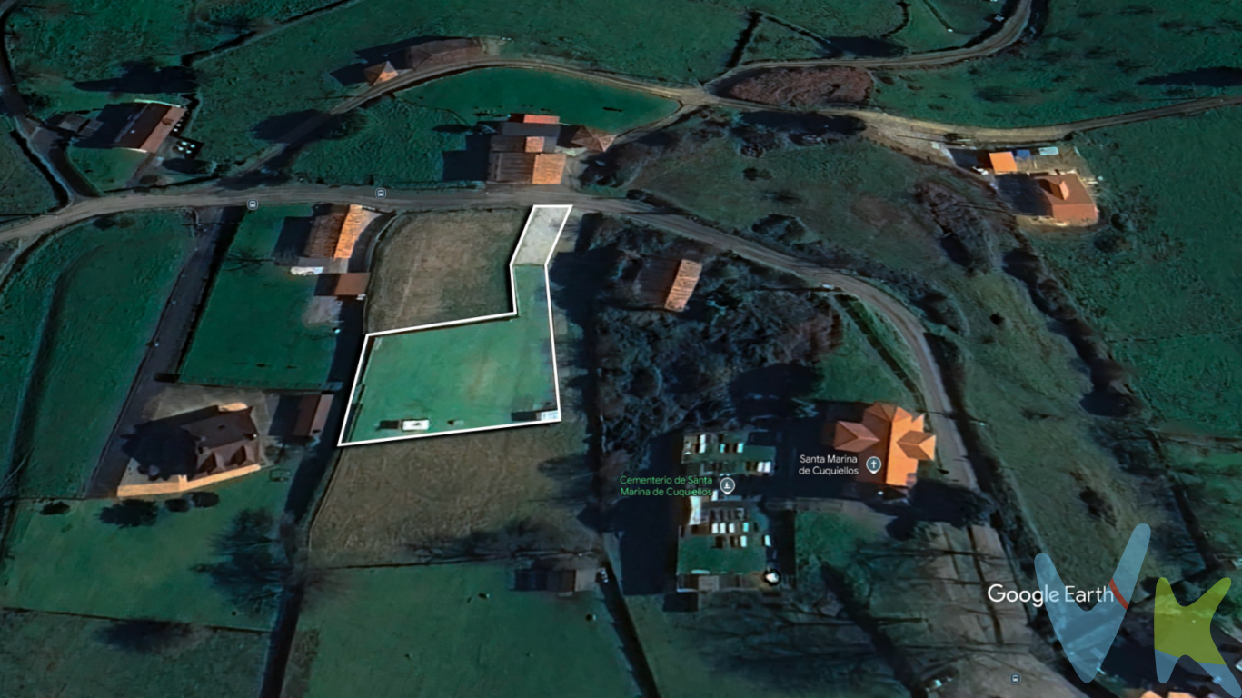 🏡 Finca Rústica / Edificable en Venta en Siero (Asturias): Un Terreno Listo para tu Proyecto ¡La ubicación ideal para tu futuro hogar o proyecto agrario en un entorno tranquilo y bien comunicado!Ponemos a la venta esta atractiva finca rústica de 1.249 m2 , ubicada en la zona de LG Solad-Santa Mariana, Siero (Asturias). Con una edificabilidad de 300m2 Características y Servicios DestacadosUbicación: Perteneciente a la parroquia de Portilla, en el concejo de Siero, la finca combina la tranquilidad del campo asturiano con un excelente acceso y proximidad a núcleos urbanos como Pola de Siero.Canalización de Saneamiento: Cuenta con canalización para saneamiento, un punto fundamental y un gran ahorro en la inversión inicial.Acometidas Instaladas: Dispone de las acometidas de luz y agua listas para la conexión.Completamente Cerrada: La parcela se encuentra cerrada en todo su contorno.Proyecto de Construcción Disponible: Para facilitar el inicio de tu proyecto, ya disponemos de un proyecto de construcción elaborado que se podría facilitar al comprador si le interesa, agilizando los trámites y el diseño de la futura vivienda.Topografía y Vistas:  parcela con una suave inclinación y excelentes vistas al entorno rural.¡Contacte con nosotros para ampliar la información o concertar una visita y descubrir el potencial de esta finca!
