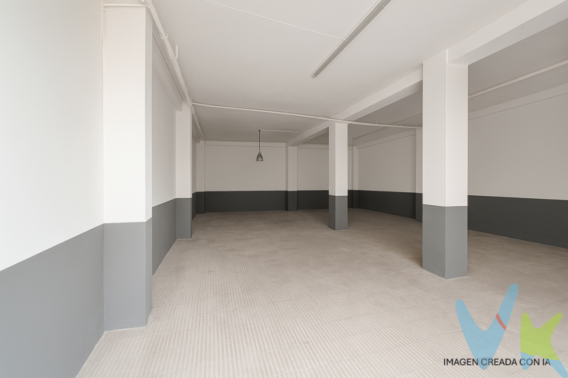 Ubicado en la calle Antonio Ponz, a solo unos pasos de la playa de la Malvarrosa, este amplio local de 163 m² ofrece una excelente visibilidad y versatilidad de uso, posibilidad de vado. Cuenta con baño propio y una puerta de acceso apta para vehículos, perfecta para carga y descarga o entrada directa al interior.Gracias a su ubicación estratégica en una zona de alto tránsito tanto peatonal como rodado, es ideal para desarrollar actividades comerciales, abrir un almacén, montar un estudio, o incluso reconvertirlo en un espacio multifuncional.✔️ Calle tranquila pero bien conectada✔️ Muy próximo al paseo marítimo✔️ Posibilidad de adaptar a distintos rubros✔️ Gran potencial de revalorización¡Una oportunidad única para invertir o emprender junto al mar!Para más información o para concertar una visita, no dudes en contactarnos. Este local es más que un espacio; es el comienzo de tu proyecto.Agencia Registrada con el Nº 99 en el Registro Obligatorio de Agentes Inmobiliarios de la Comunitat Valenciana. Puede consultar en la web de la GVA.P.V.P: Los honorarios que el comprador deberá abonar a la agencia, así­ como los gastos de notaría, registro e impuestos no están incluidos en el precio de venta. Este anuncio en su conjunto, incluyendo textos, fotos, imágenes o cualquier otro contenido del mismo, no es vinculante dado que la información es ofrecida por terceros y puede contener errores. Se muestra a título informativo y no contractual.