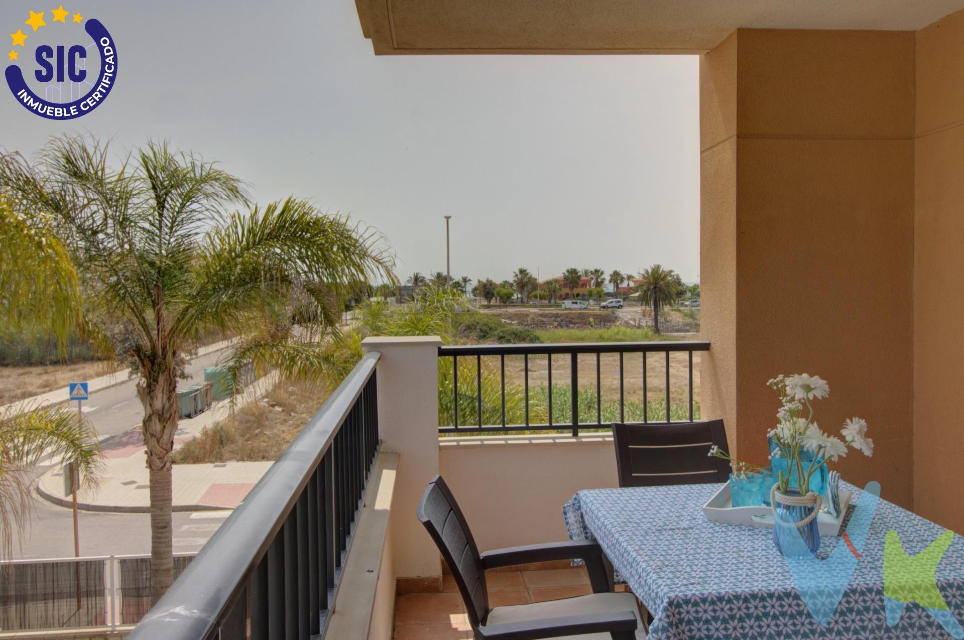 Imagina despertar cada mañana con la luz dorada del Mediterráneo colando su brillo en tu hogar. Este acogedor apartamento esquinero en Almenara Playa te envuelve en una sensación de calma y bienestar. Separadas por una puerta y un pequeño pasillo, alejadas de la zonas comunes y del ruido, se hayan las tres habitaciones y los dos baños completos, ofrece el espacio perfecto para que una familia o una pareja disfrute con total comodidad. Disfruta de las comidas en la terraza , viendo por la mañana el amanecer  y las estrellas por la noche , dejando que la brisa marina refresque el ambiente mientras contemplas el horizonte azul. El salón comedor luminoso y abierto se funde con la terraza, inundando el interior de claridad, sin olvidar la cocina adjunta con una preciosa galería.  La vivienda, edificada en 2008, está en perfecto estado y lista para entrar a vivir: ¡olvídate de reformas costosas y simplemente disfruta desde el primer día! Además, cuenta con plaza de parking y trastero incluidos, para que tu día a día sea mucho más cómodo. Completando este atractivo apartamento y para que realmente sea irresistible: una plaza de parking y un trastero. La urbanización Porta de la Mar es un oasis de relajación: piscina comunitaria para tomar el sol, pista de pádel para mantenerse activo, una zona infantil donde los pequeños ríen y juegan. Todo ello en un entorno de jardines cuidados. Y a tan solo 300 metros sentirás la arena bajo tus pies, pues el mar está al alcance de una corta caminata. El entorno de Almenara Playa invita a paseos tranquilos al atardecer y a disfrutar de un ambiente familiar y sereno durante todo el año o en tus vacaciones. Aquí cada día transcurre con la paz que brinda el litoral. ¡No dejes pasar la oportunidad de hacerlo tuyo! Agenda tu visita ahora mismo y descubre tu nuevo hogar frente al mar. Si lo necesitas, te ayudamos con la financiación. Los impuestos, gastos de notaría, registro y honorarios de agencia no están incluidos en el precio de venta. Para mayor seguridad en la compraventa, todas nuestras viviendas poseen FICHA DE CERTIFICACIÓN DE INMUEBLES registrada por la Asociación de Inmobiliarias de la Comunidad Valenciana ASICVAL. Antes de comprar o de entregar las arras, pida el Certificado de la vivienda para estar seguro y tranquilo  sobre la situación legal, urbanística y de cargas de la misma. INMOBILIARIA QUASABLANQUA está inscrita en el Registro de Agentes de Intermediación Inmobiliaria de la Comunidad Valenciana RAICV. 