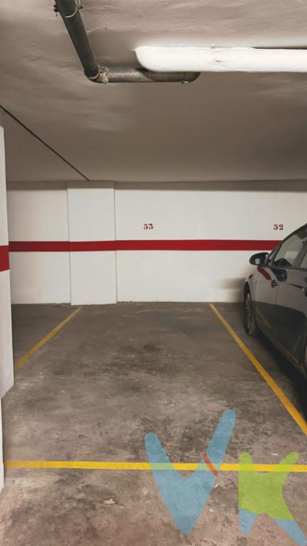 La inmobiliaria ofrece tres plazas de garaje situadas en una de las principales avenidas de Puerto de Sagunto, con acceso cómodo, zona consolidada y excelente ubicación.1 plaza de 19 m² (VENDIDA)2 plazas de 12 m² DISPONIBLESPrecio: 12.000 EUR cada unaVentajas:- Fácil acceso y maniobra - Ubicación estratégica cerca de comercios y servicios - Ideal tanto para uso propio como inversión rentable No dejes que se te escape esta oportunidad de aparcar seguro y cómodo en pleno centro de Puerto de Sagunto.