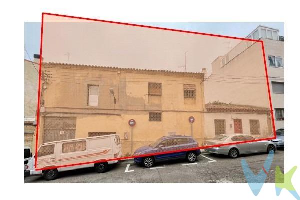 Calle Larache (San José).- Suelo urbano de 397m2 para edificar. Zona A-1, Grado 2. Bajo mas dos alturas. Estudio previo para edificio plurifamiliar con resultado de 8 viviendas de dos y tres dormitorios, con plazas de garaje y cuartos trasteros. No dudes en consultarnos.