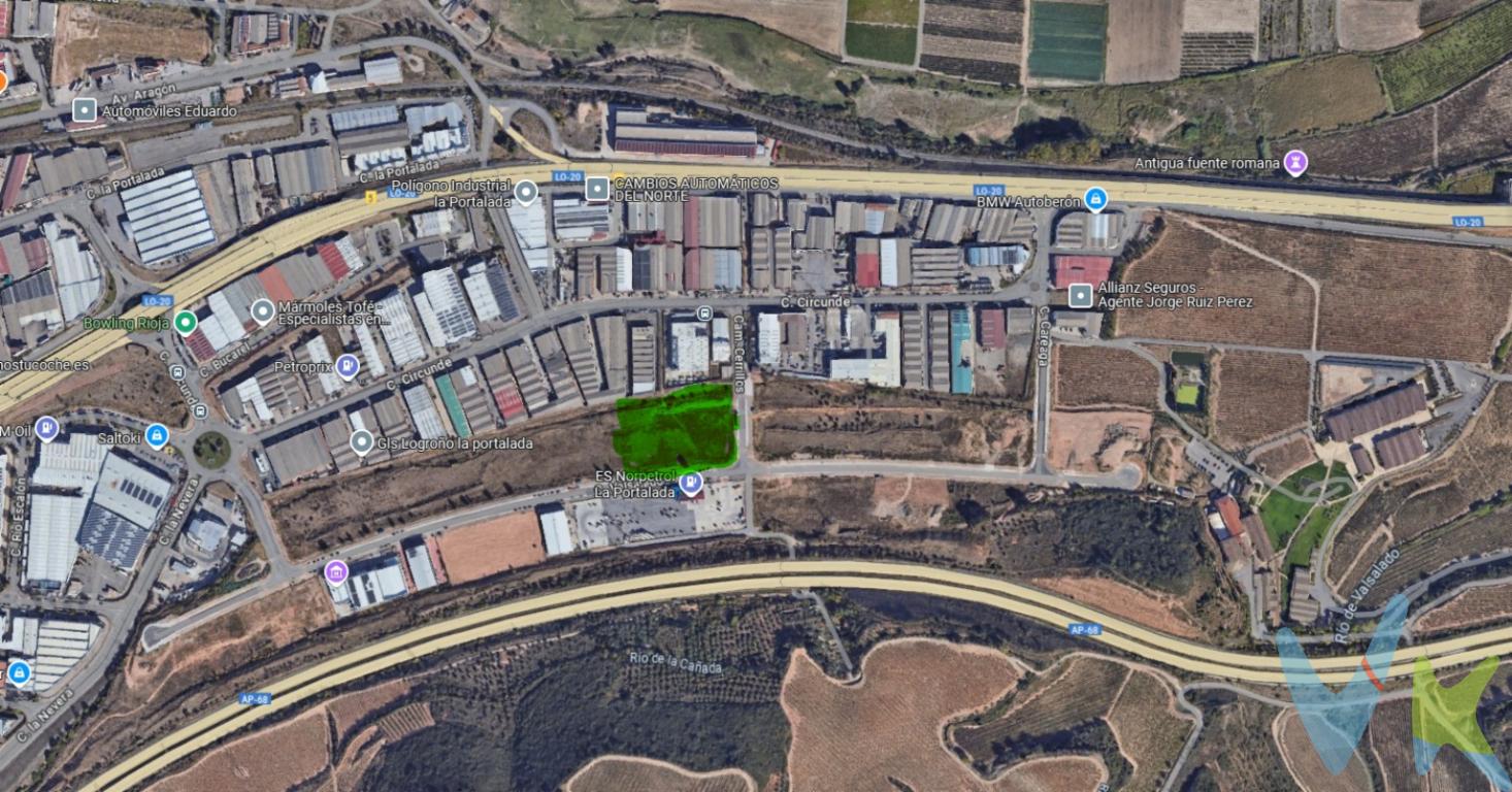 Solar urbano de uso industrial sito en jurisdicción de Logroño dentro del Proyecto de Compensación del Plan Parcial Portalada 3.Calle Valsalado esquina Camino Cerrillos.Señalada como M4 P6, de una superficie de 6.130,82 m²Tiene un aprovechamiento urbanístico de 4.062,67 m²t.Parcela en esquina con fachada a dos calles.98 metros de largo por 65 metros de fondo.Frente a gasolinera Norpetrol y aparcamiento de camiones.