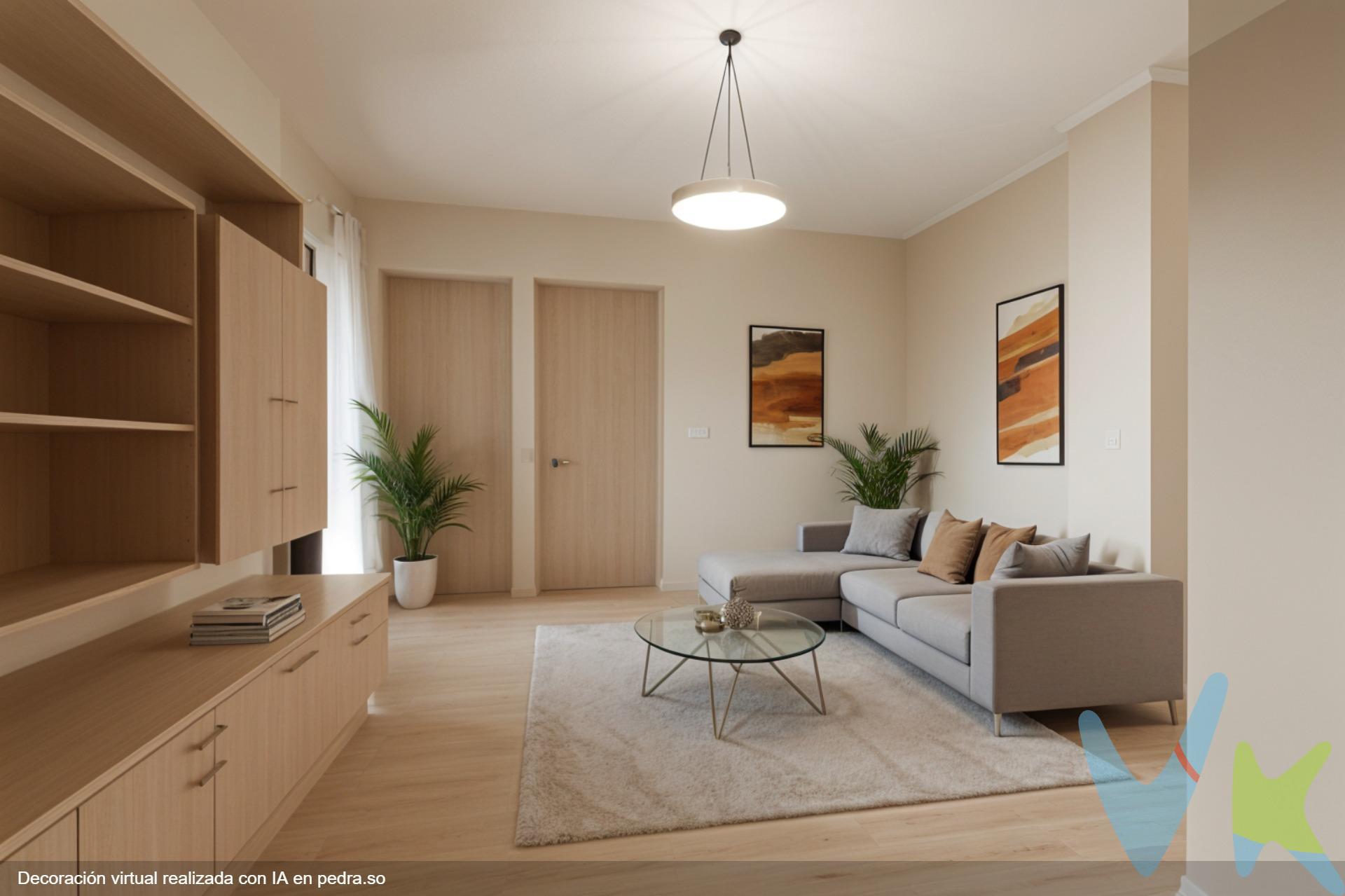 En el emblemático barrio de Beteró,  al lado de la Avda. Blasco Ibánez, se encuentra este piso en planta baja listo para convertirse en tu nuevo hogar o en una inversión sólida. Al entrar en este piso, uno percibe el encanto de lo tradicional: puertas macizas, , suelos de terrazo bien conservados y una luz natural generosa que baña la estancia principal. La cocina, con sus azulejos retro, y el baño con cerámicas azules, ofrecen una base perfecta para una reforma con carácter. Ideal para quienes buscan personalizar su hogar sin renunciar a una ubicación excelente. Gracias a su planta rectangular y su ubicación en planta baja, esta vivienda ofrece múltiples posibilidades de redistribución: desde poder tener cocina abierta al salón para crear un espacio tipo loft, hasta convertirla en una inversión como alojamiento para estudiantes. Con una ubicación privilegiada, podras disfrutar una vida de barrio con todo al alcance. Situado en una de las zonas más prácticas y mejor conectadas de Valencia, Aiora combina la tranquilidad residencial con acceso inmediato a todos los servicios:. - Metro Aiora (Línea 5 y 7) a 5 minutos caminando — conexión directa con el centro, universidades y el aeropuerto. - Líneas de EMT Valencia: 92, 93, 30, 31. - Supermercados Consum, Mercadona y Carrefour Market a escasos metros. - Zona educativa con colegios y guarderías. - A 10 minutos en bici de la Playa de la Malvarrosa. - Próximo al Hospital Casa de Salud y Centros de Salud. - Junto a la Avenida del Puerto y a pocos pasos de la Universidad Politécnica y Universidad de Valencia. Es ideal para.. - Parejas jóvenes que buscan su primer hogar. - Mayores que valoran vivir en planta baja y con buena conexión. - Inversores que quieran reformar y alquilar por temporada o a estudiantes. - Familias pequeñas que desean una zona consolidada y tranquila. Viviendas como esta, con una base sólida, ubicación excelente, no abundan en el mercado. Esta es tu oportunidad para comprar a buen precio en una zona en auge, con gran proyección de revalorización. ¿Quieres visitarla? Contacta con nosotros hoy mismo para agendar tu visita. Las imágenes del anuncio incluyen renderizaciones que muestran el espacio vacío, pensadas para ayudarte a visualizar su potencial real. ........................................ Por mandato expreso del propietario, comercializamos este inmueble en exclusiva, lo que le garantiza el acceso a toda la información, a un servicio de calidad, un trato fácil, sencillo y sin interferencias de terceros. Por este motivo, se ruega no molestar al propietario, a los ocupantes de la propiedad o a los vecinos. Muchas gracias por su comprensión. Si usted es agente inmobiliario y tiene un cliente para este inmueble, llámenos: estaremos encantados de colaborar. 