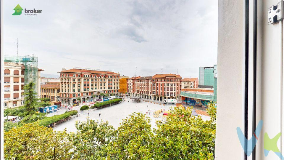 ¡MAGNÍFICO PISO EN HERRIKO PLAZA!
¡¡¡EXCLUSIVA!!!  INMOBILIARIA BROKER te ofrece esta coqueta vivienda en Herriko Plaza, en calle peatonal, con vistas espléndidas a la plaza y muy soleada, con todos los servicios a un paso.
Sus 72 metros, según catastro, están divididos actualmente en 2 habitaciones (antes tenía 3), un buen salón comedor, cocina equipada y dos baños, ambos completos y con ventana.
La vivienda se encuentra en buen estado de conservación, con ventanas de PVC Climalit en todas las estancias, CALEFACCIÓN DE GAS NATURAL individual y suelos de tarima de elondo en buen estado. Te permite ENTRAR A VIVIR con una mano de pintura y tu toque personal.
En breve comienza la instalación del ASCENSOR A COTA CERO, así como la renovación completa de las escaleras, los patios y la fachada trasera. LA DERRAMA QUEDA PAGADA, así que tendrás la tranquilidad de tener el edificio renovado para muchos años.
Para tu comodidad, TENEMOS LLAVES, para que puedas verlo tranquilamente.
Si buscas una vivienda en el centro en la que no tengas que hacer mucha reforma, no dejes pasar la oportunidad y llámanos cuanto antes para concertar una visita. Si lo prefieres, puedes pasarte por nuestra oficina de Gernikako Arbola 38.
Usamos tecnología 3D, para que puedas ver la vivienda con total realidad. Así, en la visita todo será más fácil a la hora de tomar decisiones.
Gastos de gestión del 2900 € (+IVA) a cargo del comprador, no incluidos en el precio.
Colegiado API 584. Trabaja con verdaderos profesionales.
 
 