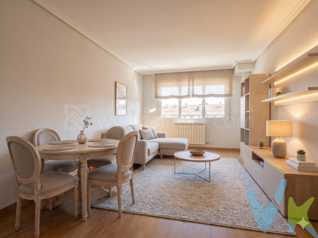 🏢 INMOBILIARIA SOLOZÁBAL presenta este magnífico piso en venta en la codiciada zona de Portillejo - Paula Montal, Logroño.📏 Situado en la cuarta y última planta de un edificio del año 2000, cuenta con 90.82 m² construidos (80.1 m² útiles) y excelente orientación Norte Sur, garantizando luz natural y vistas destacadas..🛋️ Disfruta de un amplio salón con acceso a un balcón perfecto para relajarse, y una cocina independiente totalmente equipada con electrodomésticos en buen estado.🛏️ La zona de descanso ofrece 3 luminosos dormitorios con 2 armarios empotrados, y dispone de 2 baños, diseñados para el máximo confort de tu familia.✨ El inmueble está en buen estado general, destacando una reciente reforma en 2026 con pintura y suelo de tarima; además cuenta con calefacción de gas y ventanas de aluminio.🚗 Para tu total comodidad, el precio de 240.000 EUR incluye una plaza de garaje y un trastero, ambos fácilmente accesibles gracias al ascensor del edificio.🚌 Ubicado en una comunidad tranquila (80 EUR/mes) sin barreras arquitectónicas en el edificio, estarás rodeado de servicios y con excelente conexión de autobuses urbanos líneas 2,5,7 y 10.🌲 Zona rodeada de parques con zonas infantiles.📞 ¡Cuenta con cédula de habitabilidad en vigor y está listo para entrar a vivir! Contacta ya con INMOBILIARIA SOLOZÁBAL para concertar tu visitaAlguna de las fotos se ha tratado con inteligencia artificial. 