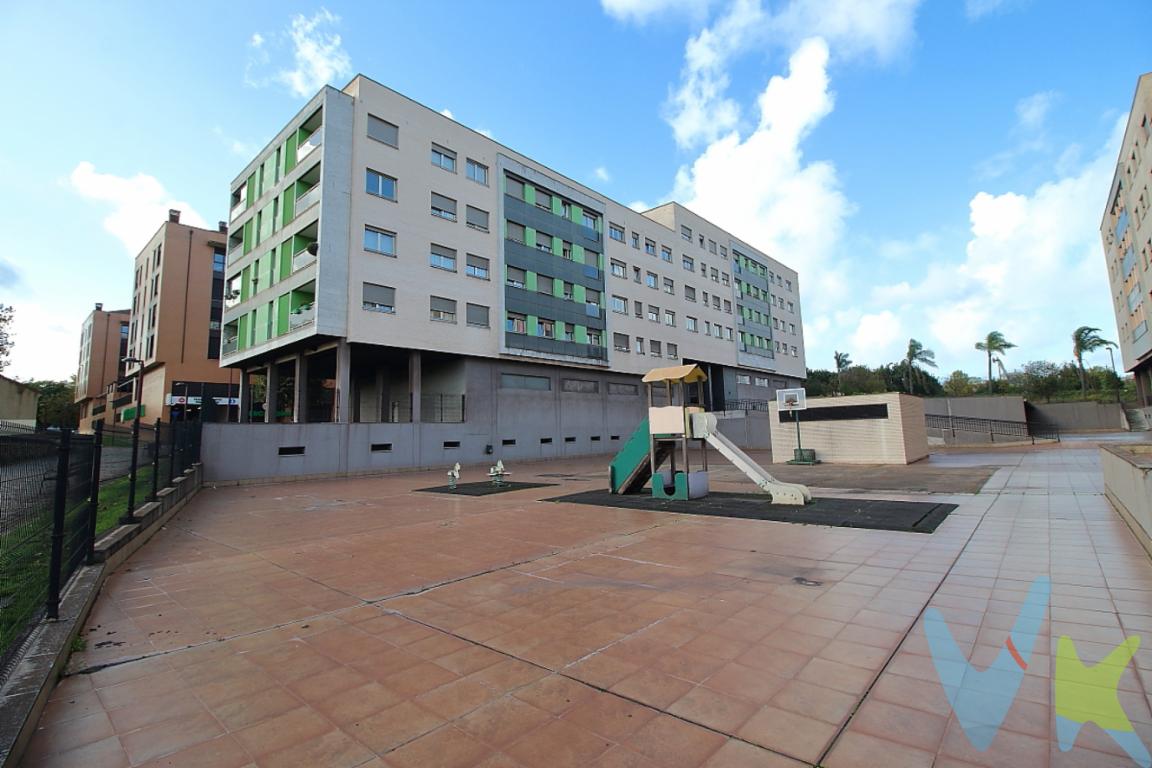 Presentamos un magnífico piso en venta, listo para ofrecerte una combinación perfecta de confort y accesibilidad. Este inmueble se encuentra en la planta tercera de un edificio moderno, construido en el 2009, ofreciendo las comodidades  que buscas.Con una superficie útil de 61.94 metros cuadrados y una superficie construida de 70.5 metros cuadrados, este piso cuenta con un diseño inteligente que optimiza cada centímetro para brindarte un espacio acogedor y funcional. Al entrar, te recibe un salón luminoso, ideal para momentos de relax o para recibir visitas especiales, que refleja la calidez de un hogar cuidado hasta el último detalle.Dos habitaciones diseñadas pensando en la comodidad, ambas habitaciones ofrecen el lugar perfecto para descansar y recargar energías después de un largo día. La principal con zona de vestidor y baño.La cocina, completamente amueblada y equipada con electrodomésticos modernos, es funcional y práctica, dispone de todo lo necesario para que cocinar se convierta en un placer diario. El segundo baño amplio y actual, tiene también zona de lavado y tendido.Este inmueble destaca, además, por incluir un garaje y un trastero, dos comodidades difíciles de encontrar en la zona que añadirán practicidad y valor a tu día a día. El edificio cuenta con dos ascensores, facilitando el acceso a todas las plantas. Dispone de placas solares para contribuir también al ahorro de cada vecino.La urbanización dispone de zona infantil, pista de tenis, zona para pin pon ...Además, la ubicación es ideal, con paradas de autobús cercanas que aseguran una rápida conexión al resto de Gijón, lo cual es perfecto si disfrutas de la vida urbana sin renunciar a la tranquilidad.La zona dispone de supermercados, colegios, parques...Es, sin duda, una excelente inversión tanto para quienes buscan establecer su residencia habitual, como para aquellos interesados en un bien de futuro en una de las ciudades más vivas del norte de España. Te invitamos a visitar este magnífico piso y comprobar por ti mismo todo lo que tiene para ofrecer. No dudes en concertar una cita para conocer lo que podría ser el hogar con el que siempre has soñado.Gastos e impuestos no incluidos en el precio. En segundas transmisiones, el comprador abona el ITP (porcentajes en Asturias: https://sede.tributasenasturias.es/sites/sede/default/es_ES/Que-quieres-hacer/Transmisiones-Patrimoniales-y-AJD), calculado sobre el mayor valor entre precio, tasación o valor de referencia catastral. Notaría y registro según aranceles variables; el comprador elige notario. El vendedor asume la plusvalía municipal; el resto de gastos (incluida hipoteca: tasación, costes bancarios, gestoría y formalización) son del comprador.Honorarios: intermediación a cargo del vendedor; mediación a cargo del comprador del 2% + IVA, mínimo 2.000  + IVA.El consumidor puede solicitar información y documentación adicional en la sede física o por correo electrónico de la Agencia (contacto en la web). La agencia actúa solo como intermediaria; toda compraventa queda sujeta a la aceptación expresa del vendedor y a la formalización del contrato. Anuncio meramente informativo: los datos corresponden a la fecha de publicación y pueden variar por actualizaciones legales, contractuales o fiscales.   
