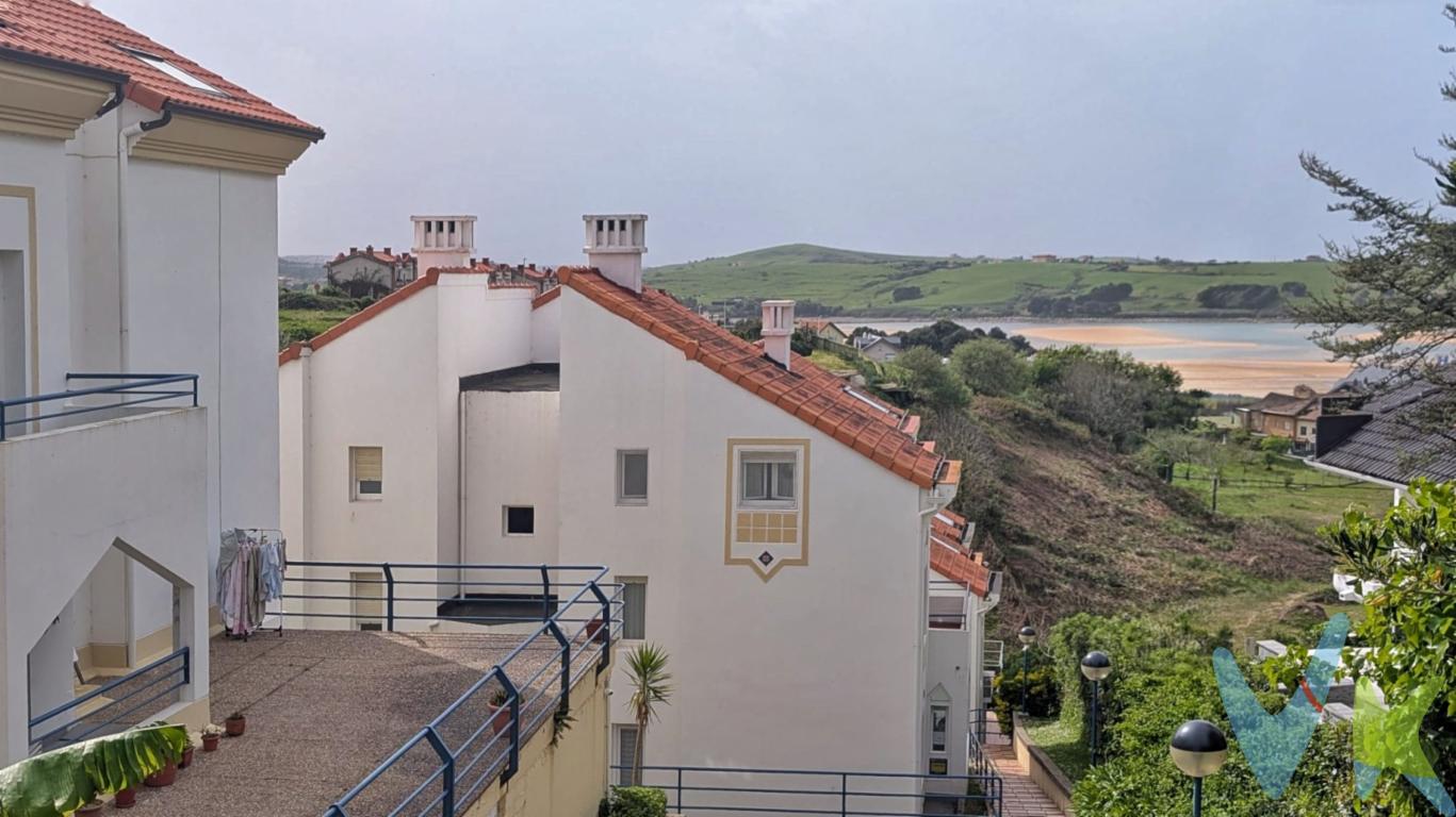 Venta de piso en la Calle Abra del Pas, Urbanización MogrosanInmobiliaria Barrio de Santander pone a la venta un piso en Abra del Pas una de las zonas mas conocidas de Mogro. Esta vivienda es ideal para aquellas personas que buscan vivienda en una de las zonas más demandadas cerca de la mar o para las que buscan una segunda residencia para disfrutar de las playas y un entorno de paisajes naturales.El piso se encuentra en un edificio de plantas bajas, primeras plantas y bajo-cubiertas. En este caso, nos encontramos con una primera planta sin ascensor, cuenta la planta baja con una superficie construida de 41 metros cuadrados distribuido en salón-cocina americana con salida a un balcón para poder salir a disfrutar del buen tiempo, un baño con ventana y una habitación con armario empotrado. El piso además cuenta con una amplia escalera de caracol que comunica con la planta bajo cubierta del edificio que corresponde con un amplio trastero de unos 29 metros cuadrados construidos con entrada independiente que actualmente está acondicionado como vivienda anexa al apartamento de la primera planta, distribuido en una zona de salita con amplio velux, un baño completo con ventana y una habitación amplia con zona de armarios empotrados con buenos espacios y dimensiones bastantes cuadras, el piso se encuentra en buen estado para entrar a vivir, se reformó por completo hace unos años.Además cuenta con una plaza de garaje cerrada en el edificio anexo que  puede utilizarse también como trastero para guardar todo lo que necesitemos para el verano o el día a día.Todo ello se ubica en un lugar con fácil acceso a la autovía y a pocos minutos de la playa de Mogro, Liencres donde poder practicar todo tipo de deportes acuáticos, el Campo de Golf de Abra del Pas y las principales conexiones hacia Santander y Torrelavega.No dejes pasar esta oportunidad de vivir en una de las zonas costeras de más demanda de Miengo.Si esto es lo que buscas, solicita tu cita en Inmobiliaria BARRIO de Santander por teléfono en el número 942042282, o si lo prefieres, pásate por nuestras oficinas en C/ Juan de Herrera nº 3, junto al Ayuntamiento de Santander.El precio de venta no incluye impuestos, gastos de notaría ni registro