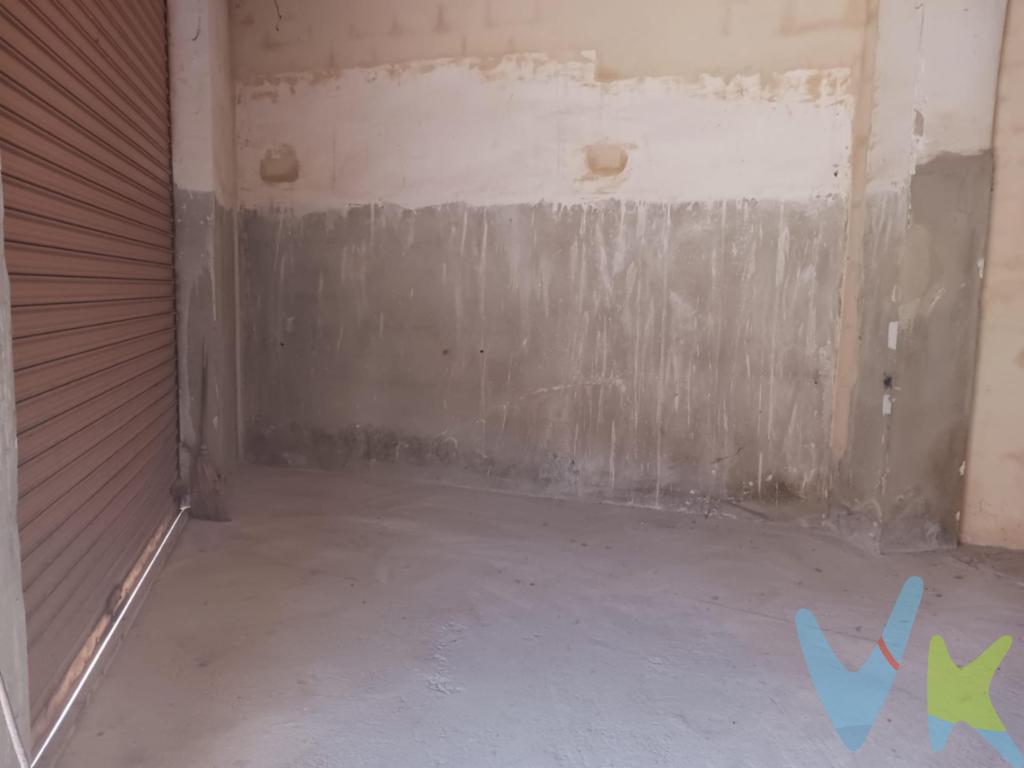 Este local puede ser lo que andabas buscando.El local se encuentra ubicado en la calle Maestro Chapi, cerca del metro y de la salida hacia Valencia. .Puedes usarlo para abrir tu nuevo negocio, como trastero, como cochera.El local cuenta 68.00 m. de superficie y un aseo.Impuestos, gastos de compraventa y financiación no incluidos en el precio.Este inmueble está sujeto a cambios de precio o retirada del mercado sin previo aviso.Este anuncio en su conjunto no es vinculante dado que la información es ofrecida por terceros y puede contener errores. Se muestra a título informativo y no contractual.Este inmueble está sujeto a cambios de precio o retirada del mercado sin previo avisoEsta AGENCIA INMOBILIARIA cumple con la nueva normativa y requisitos que acreditan la capacitación profesional como su demostrada solvencia como empresa e identificación RAICV 00116 en el registro de agentes de intermediación inmobiliaria de la nueva regulación de la Comunitat Valenciana. ( Decreto 98/2022 de 29 de julio) 