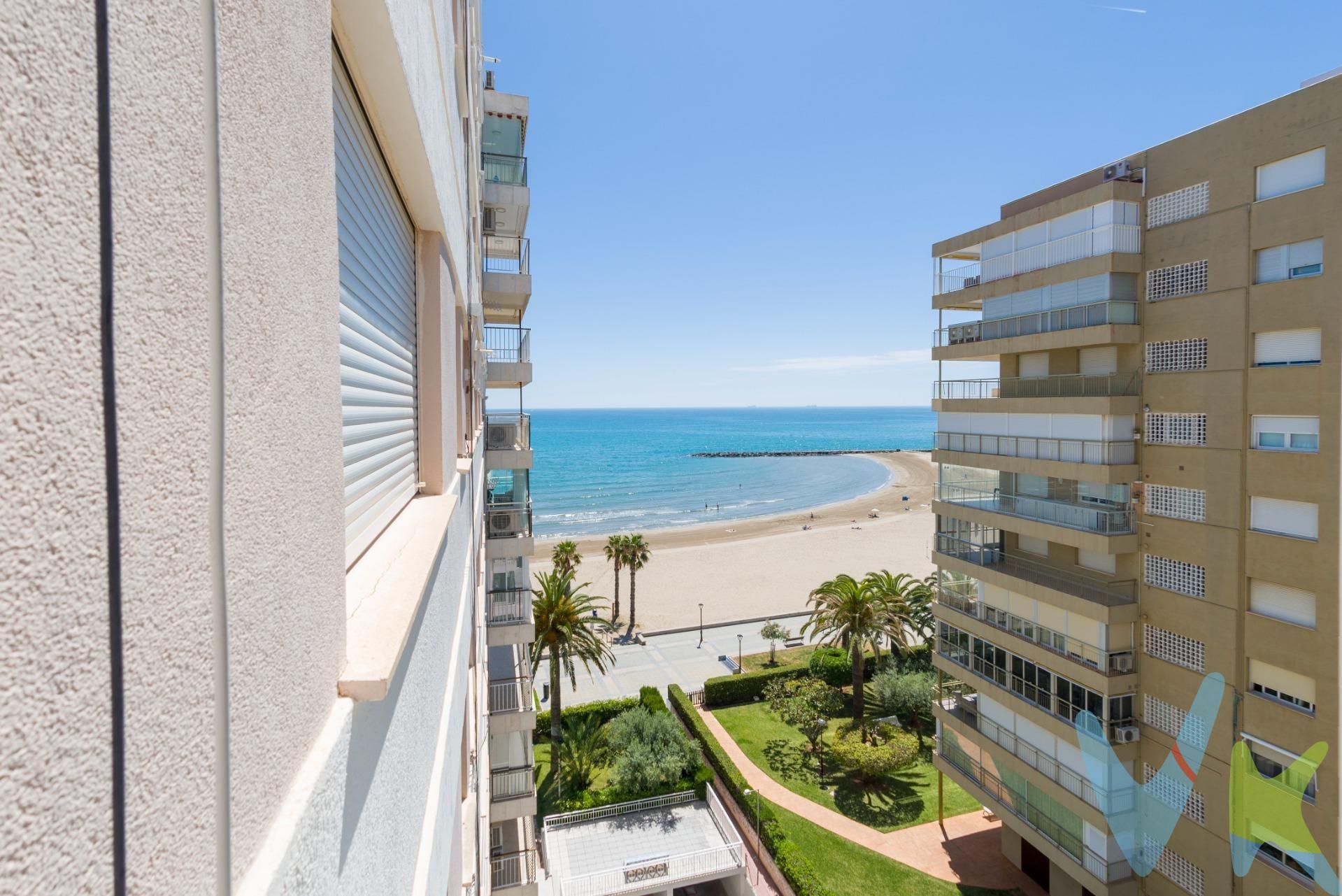 Descubre este magnífico apartamento en el exclusivo Paseo Marítimo Torreón Voramar, en Benicàssim 🌊☀️, una de las ubicaciones más privilegiadas de la costa, conocida como el “Biarritz del Mediterráneo” 🏖️✨. Con 77 m² y orientación suroeste, esta vivienda destaca por su increíble luminosidad y por ofrecer unas vistas espectaculares al mar Mediterráneo 🌅. Su ubicación es simplemente inmejorable: ¡frente al mar, a solo 5 metros de la playa! 🏝️ Imagina despertar cada día con el sonido de las olas y disfrutar del mar a un paso de casa. El apartamento cuenta con una distribución cómoda y funcional 🏡, con un amplio salón comedor junto a la cocina y con habitaciones acogedoras y con vistas al mar🛏️, tiene un baño completo 🛁 y un aseo adicional, perfecto tanto para familias como para quienes buscan una inversión segura en una zona altamente demandada 📈. Además, dispone de plaza de parking 🚗, aportando comodidad y tranquilidad durante todo el año. Vivir aquí es disfrutar de la esencia de Benicàssim: su elegante paseo marítimo, su ambiente selecto y su calidad de vida única 🌴🍹. Una oportunidad excepcional para tener tu hogar junto al mar o invertir en un enclave privilegiado del Mediterráneo con conexiones tanto al aeropuerto de Castellón como al de Valencia💙. Esta vivienda se encuentra en Benicasim (Comunidad Valenciana), una de las localidades más valoradas de la costa mediterránea española por su calidad de vida, playas amplias y clima suave durante todo el año. Benicasim está situada junto a la ciudad de Castellón de la Plana, a tan solo 10-15 minutos en coche, donde encontrarás todos los servicios de una capital de provincia: hospitales, centros comerciales, universidades y estación principal de tren. ✈️ Conexiones nacionales e internacionales. La ubicación es especialmente cómoda tanto para residentes habituales como para quienes viajan desde el extranjero:. •	A 25 minutos del Aeropuerto de Castellón, con conexiones internacionales en expansión. •	A aproximadamente 1 hora del Aeropuerto de Valencia, principal aeropuerto internacional de la región, con vuelos diarios a numerosas ciudades europeas. Por mandato expreso del propietario comercializamos este inmueble mediante contrato de multi-exclusiva, por el cual numerosas agencias colaboradoras, nacionales e internacionales, ofrecen esta vivienda a sus potenciales compradores, todo ello garantizando un servicio de calidad, un trato fácil, sencillo y sin interferencias de terceros, ya que la gestión es a través de nuestra agencia. *Impuestos, gastos de compraventa tales como honorarios agencia y financiación no incluidos. 