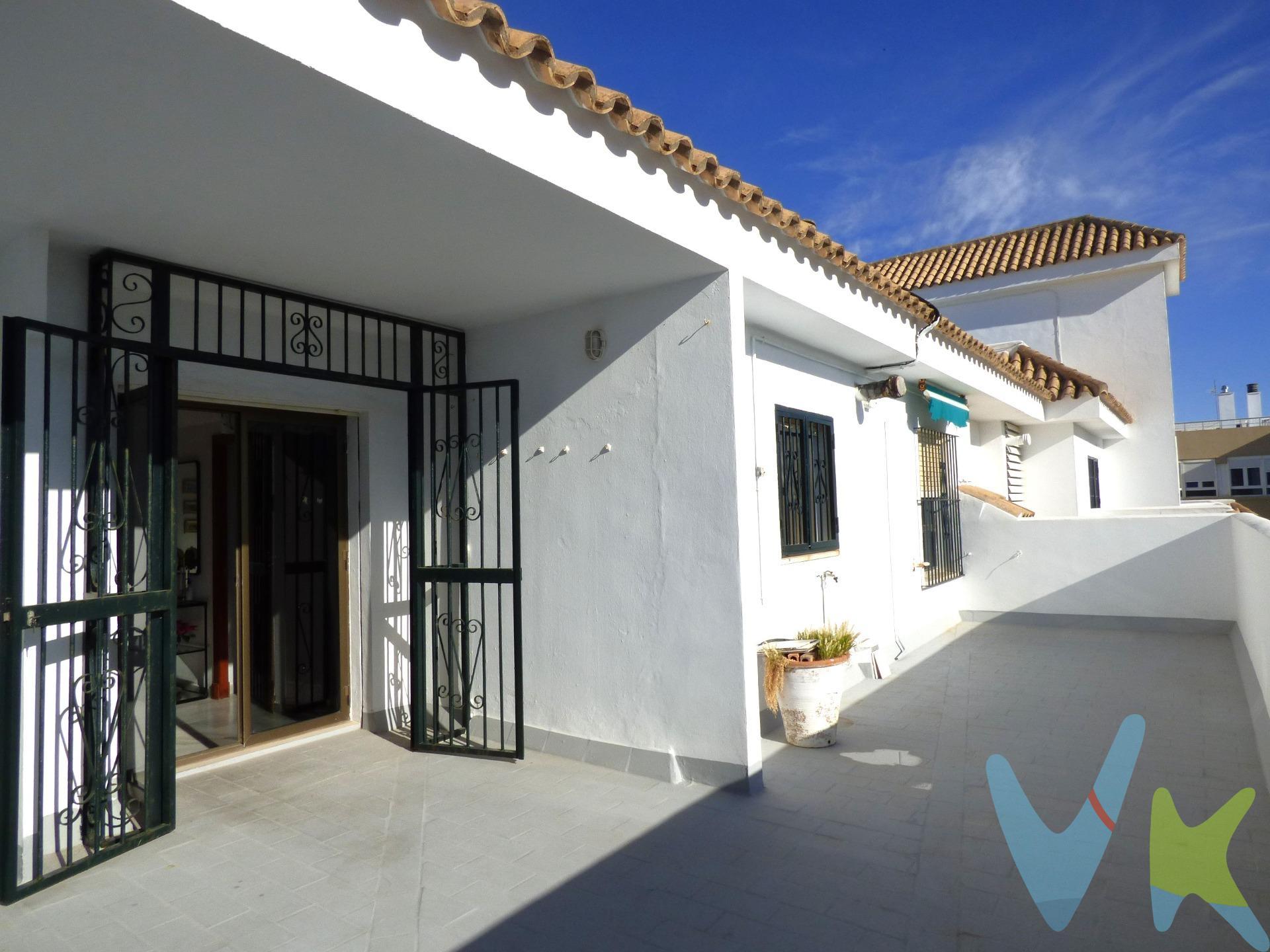 Fantástico ático en una de las zonas más exclusivas y demandada de Cádiz, Bahía Blanca. Una vivienda única, con una distribución cómoda y funcional, pensada para disfrutar de cada estancia. Destaca especialmente por sus dos magnificas terrazas privativas, una de 25m. aprox. y otra de 23m., ambas con acceso desde la vivienda, perfectas para crear diferentes ambientes: zona de relax, comedor exterior solarium o espacio para reuniones con familias o amigos.  . Las terrazas ofrecen unas agradables vistas despejadas, aportando luminosidad, amplitud y una sensación de privacidad difícil de encontrar en la zona. Además, tiene dos plazas de garajes en el mismo edifcio, valoradas en 30.000€ cada una NO INCLUIDAS EN EL PRECIO. Se venden obligatoriamente con el piso. Una oportunidad excepcional para quienes buscan una vivienda especial y con espacios exteriores privilegiados en la zona de Bahía Blanca. Precio final completo comprador: 687.500.-€  ( Con las plazas de garajes). Incluyendo gastos según ley:.  ITP 7% general 43.400.-€, tipos reducido consultar en:   www.juntadeandalucia.es . Gasto notarial: aprox. 1.000€ consultar en:   www.notaria.org . Registro prop. 600€ aprox. consultar en:   www.registro.org. Honorarios comprador 3% + I.V.A. del precio de venta. Por mandato expreso del propietario, comercializamos este inmueble en exclusiva, lo que le garantiza el acceso a toda la información, a un servicio de calidad, un trato fácil, sencillo y sin interferencias de terceros. Por este motivo, se ruega no molestar al propietario, a los ocupantes de la propiedad o a los vecinos. Muchas gracias por su comprensión. Si usted es agente inmobiliario y tiene un cliente para este inmueble, llámenos.   . .  Informamos a nuestros clientes de que los gastos de notaría, registro, gestoría, impuestos y los honorarios de la agencia no están incluidos en el precio  inicial de los inmuebles, se encontran desqlosados en el texto del anuncio. A su vez, disponemos del documento informativo abreviado de la propiedad (según decreto 218/2005, del 11 de octubre) y de seguro de caución, para la protección del dinero entregado como señal para la reserva de una vivienda o inmueble. 